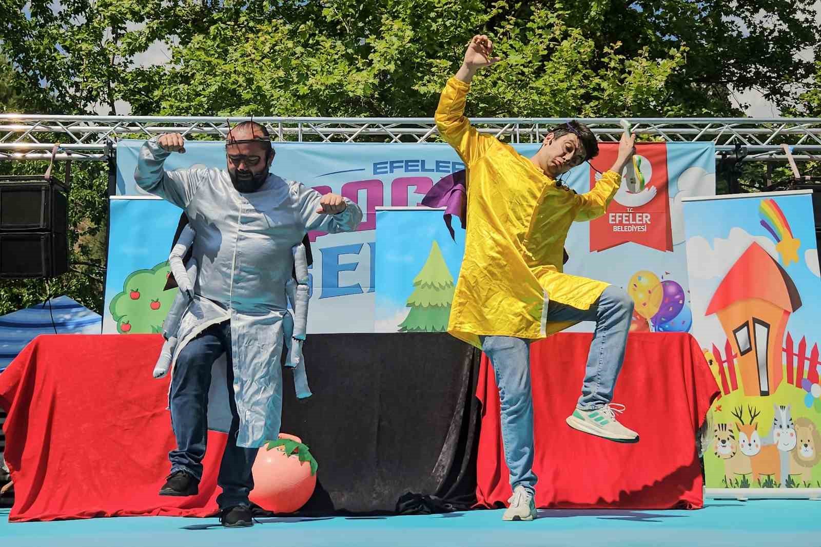 Efelerin Cocuklari Senlikte Bulustu 8B83Ef3Ce32Dc121Ca6C6E9Cca848F3E