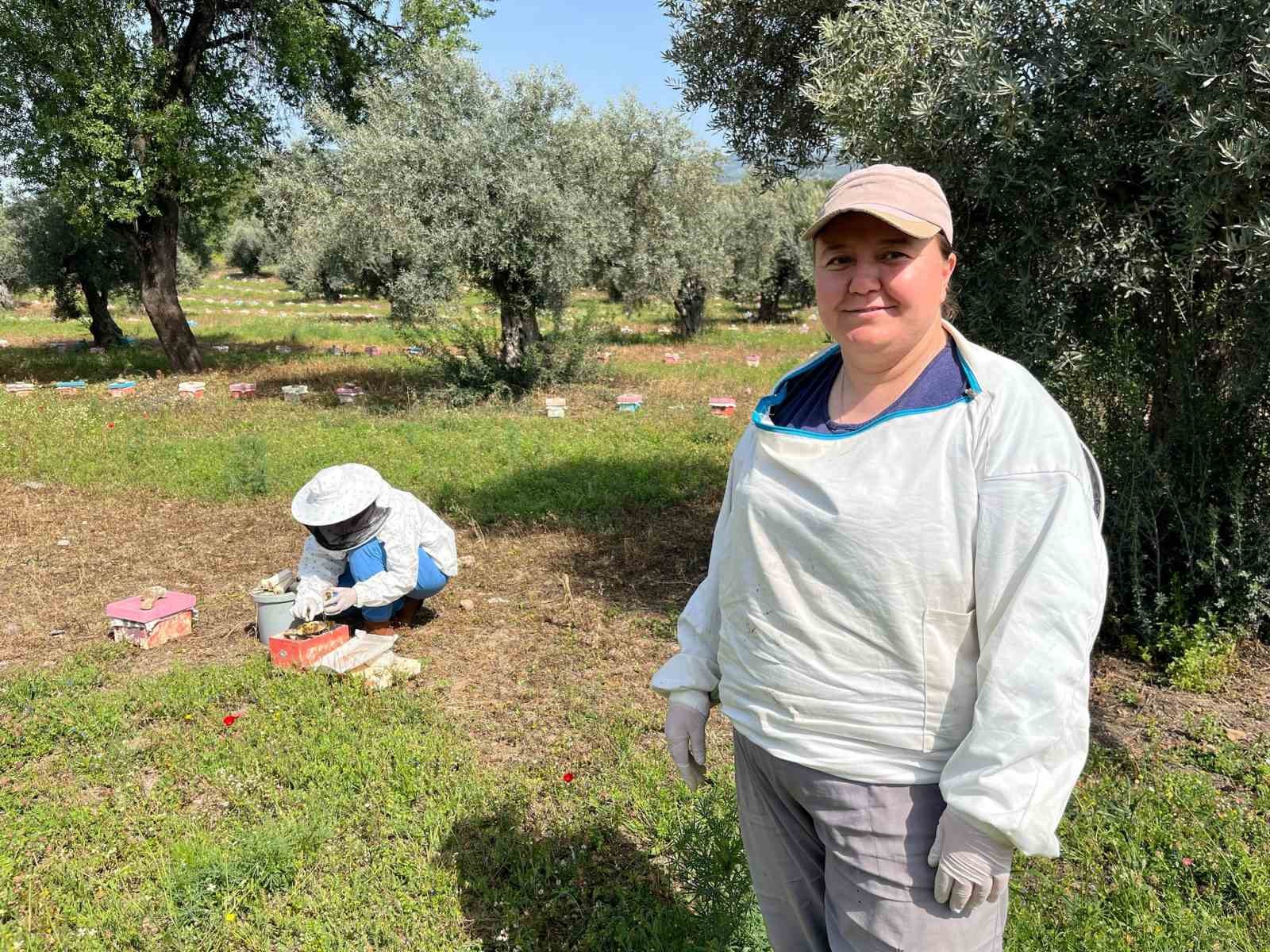 El Ele Veren Gelin Gorumce Ulkenin Ana Ari Ihtiyacini Karsiliyor 36E8354Ce0974F6F97C894Ca79D18C6C