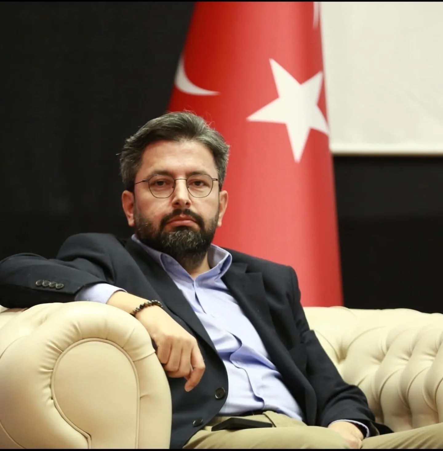Erman Cetin Bebeginin Yanina Defnedildi 563835 80E01Daf95Ed11D1C537F07508Adc1Dd