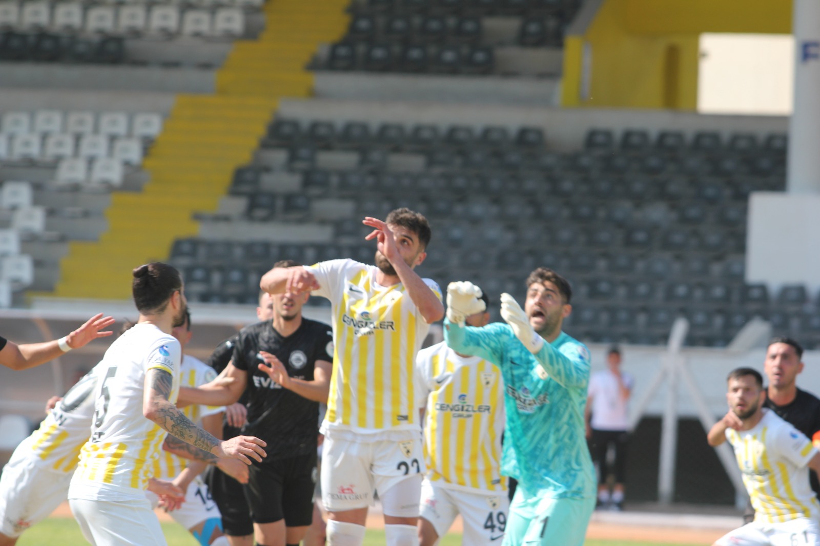 Kusadasispor Ates Cemberinde 1 561349 28Bad371391Ea97Ed675251107Bc7669