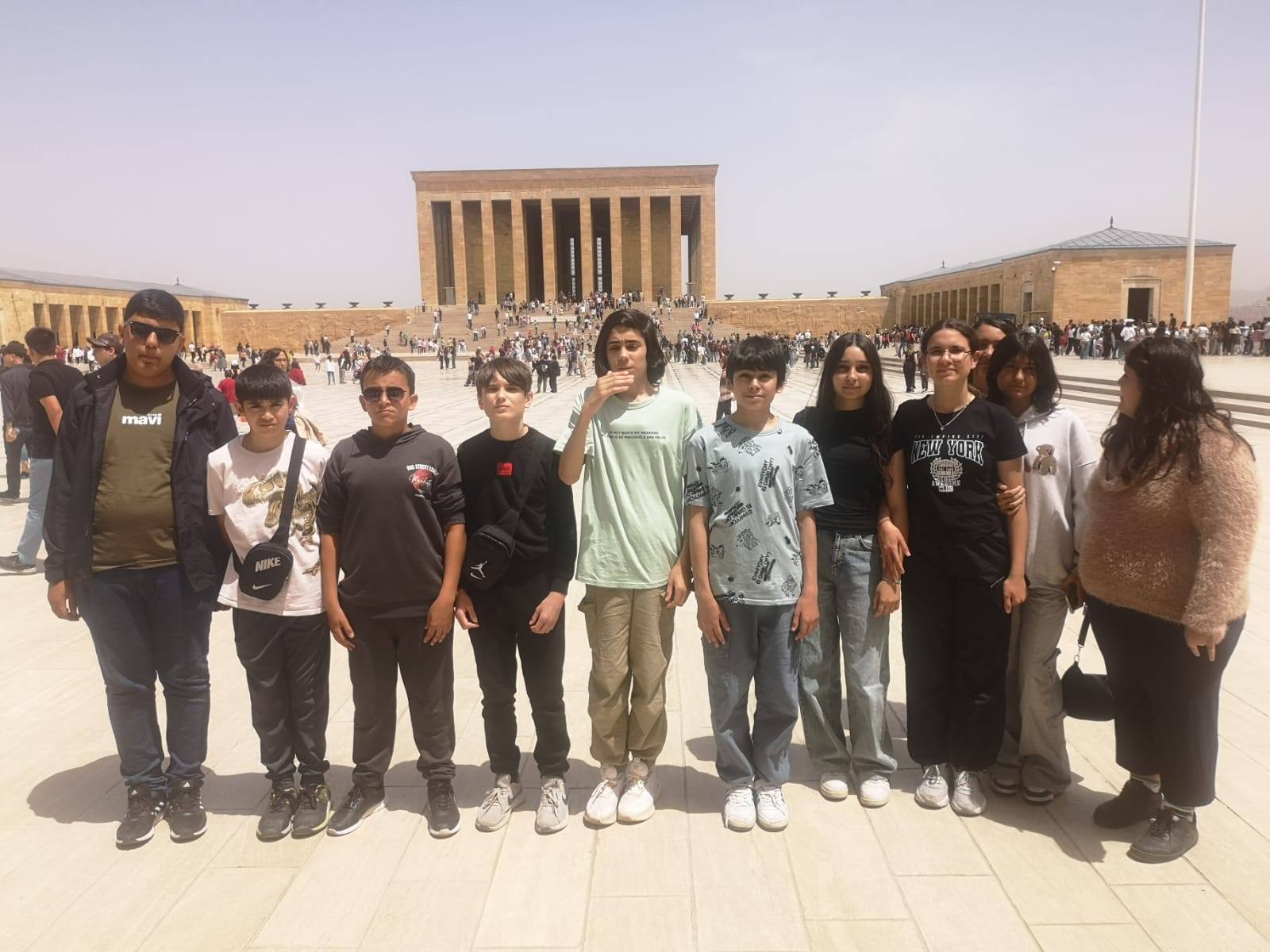 Akyenikoylu Muhtardan 8 Sinif Ogrencilerine Ankara Gezisi 568746 A4312C7Bc65Bd8783E81Dfa674E2917C