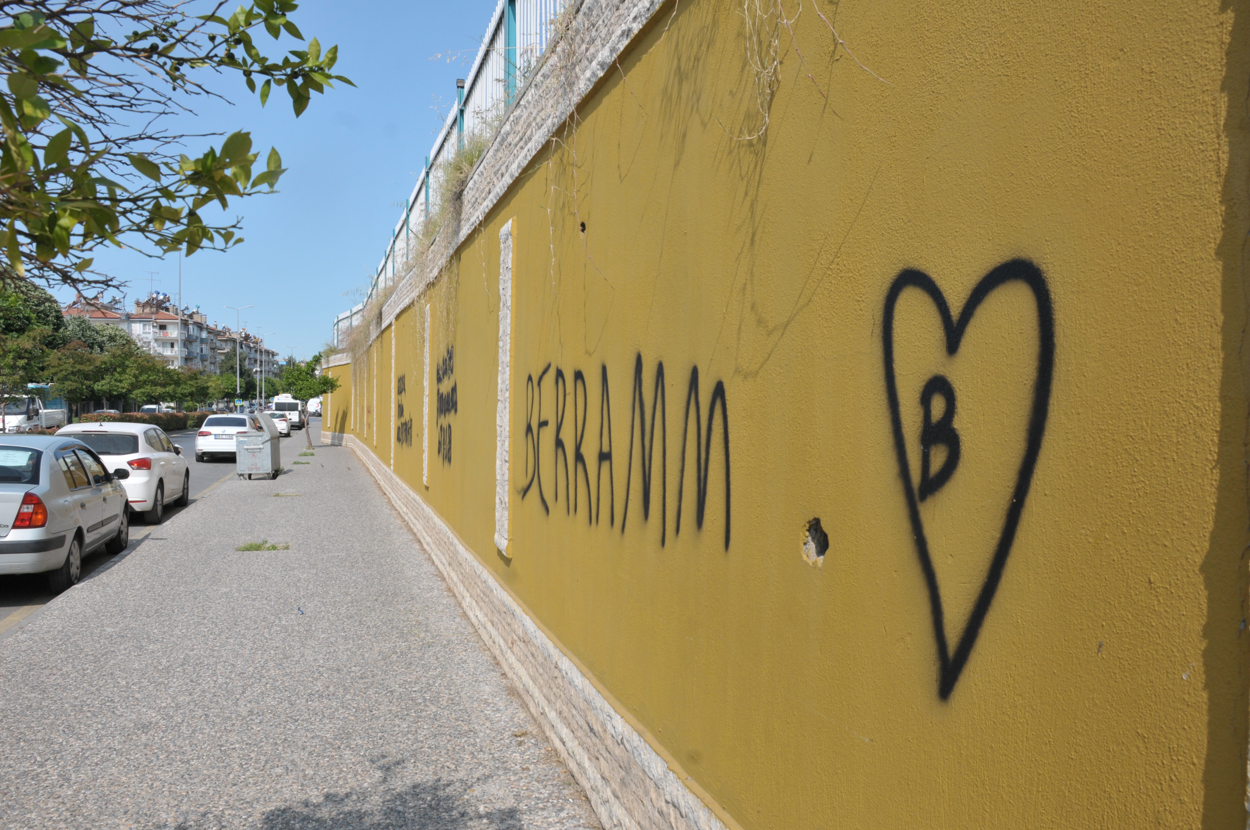 Aydina Yakismayan Cirkin Goruntuler 569025 48A0B2F5880E6941458F072840B4Aaf0