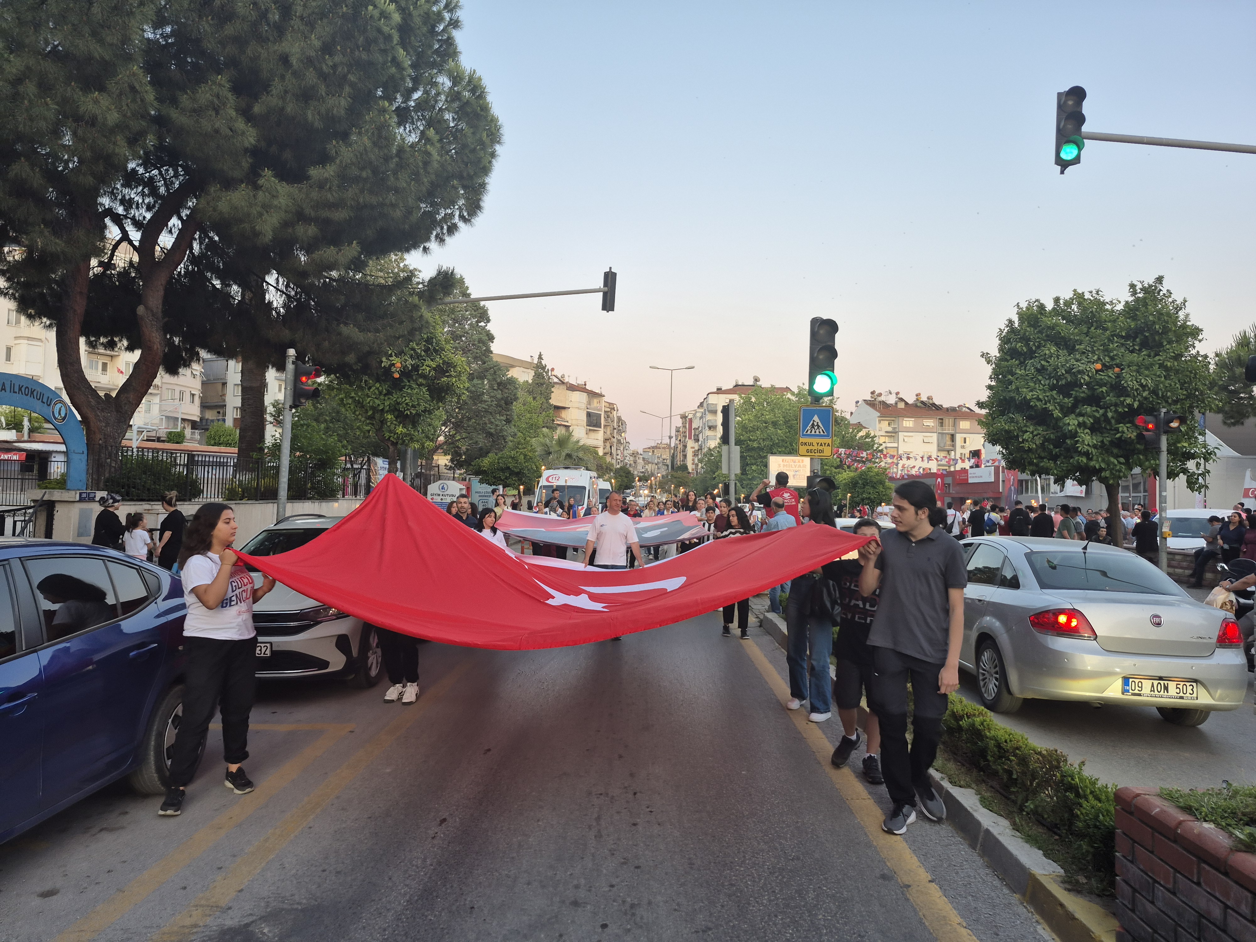 Aydinda 19 Mayis Coskusu Fener Alayiyla Taclandi 569117 C316Aeb74752D3B13Ae255Cfe10Edc49