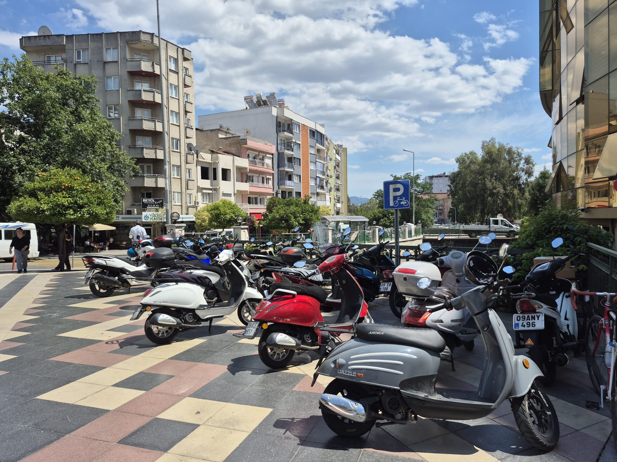 Aydinda En Cok Onlardan Var Sokaklarin Vazgecilmezi Oldular 571465 07F8Aea554Ce897011370C60D6748336