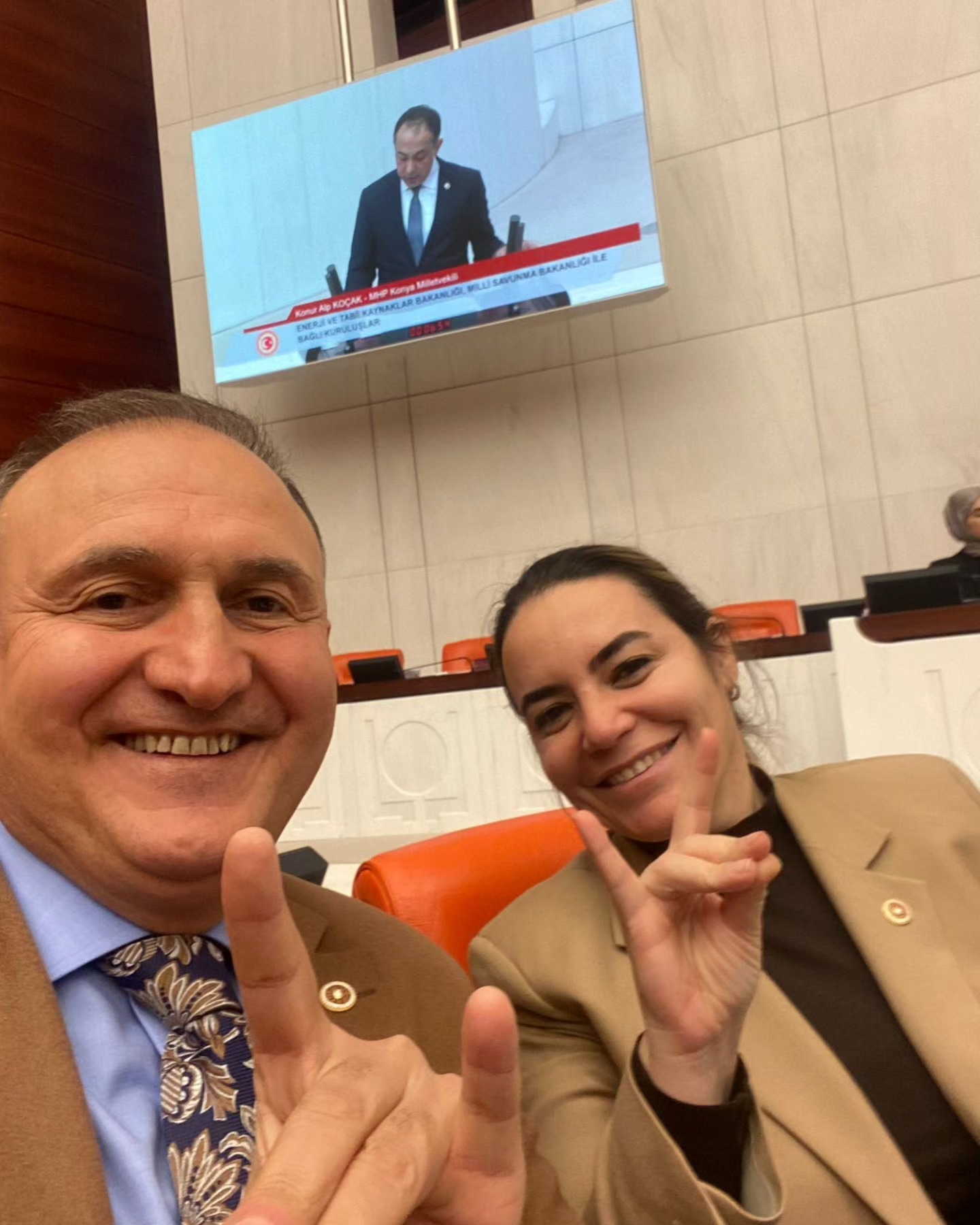 Aydindan Ayyuce Turkese Destek Saldiriya Tepki 564925 8Fef3Bc54D199571Daae99Fbd823Fbd9