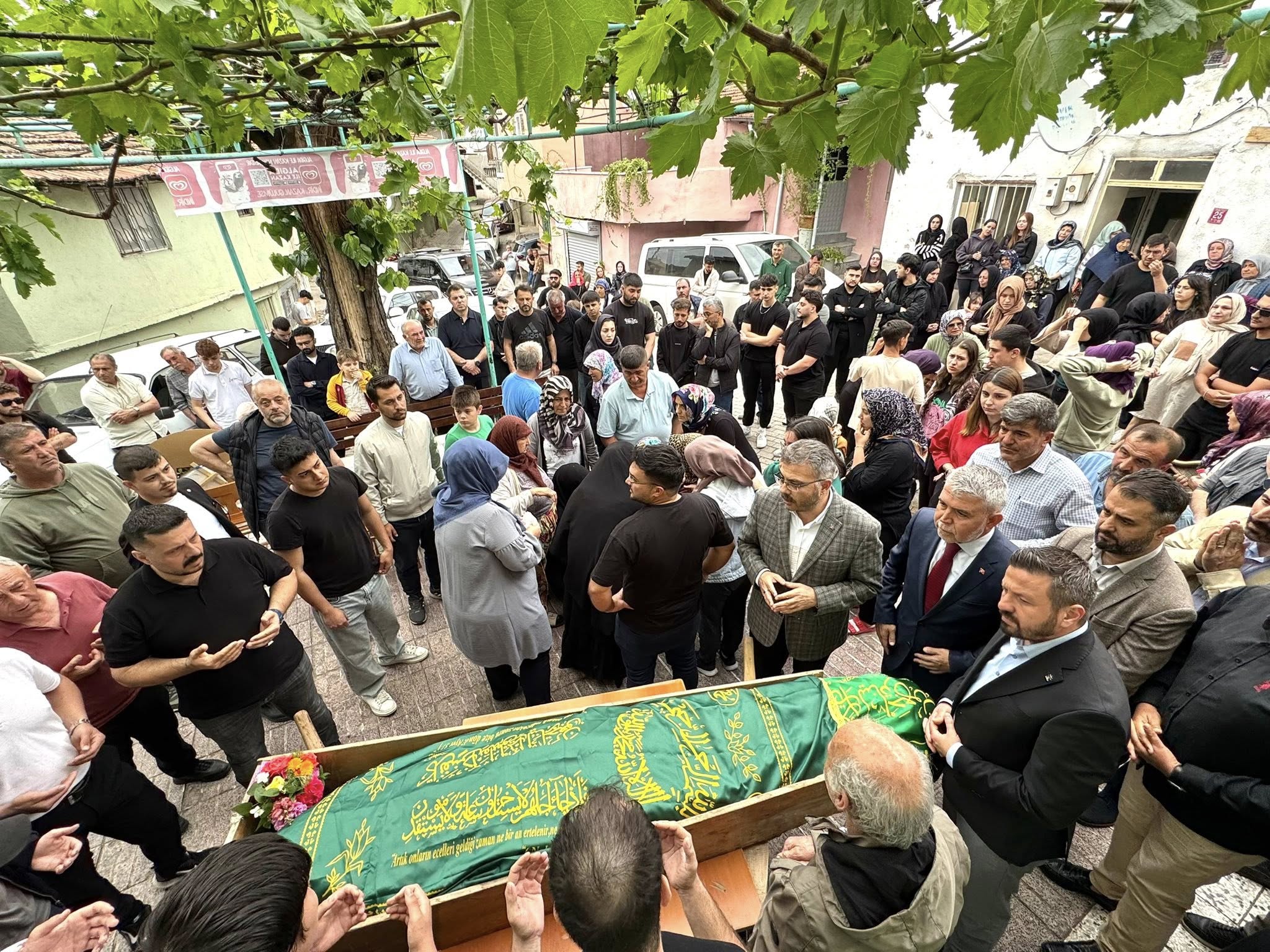Aydinin Kara Gunu Adulu Genc Memleketinde Son Yolcuga Ugurlandi 566778 B13A0425Aa418A94A700E4A3436F0177