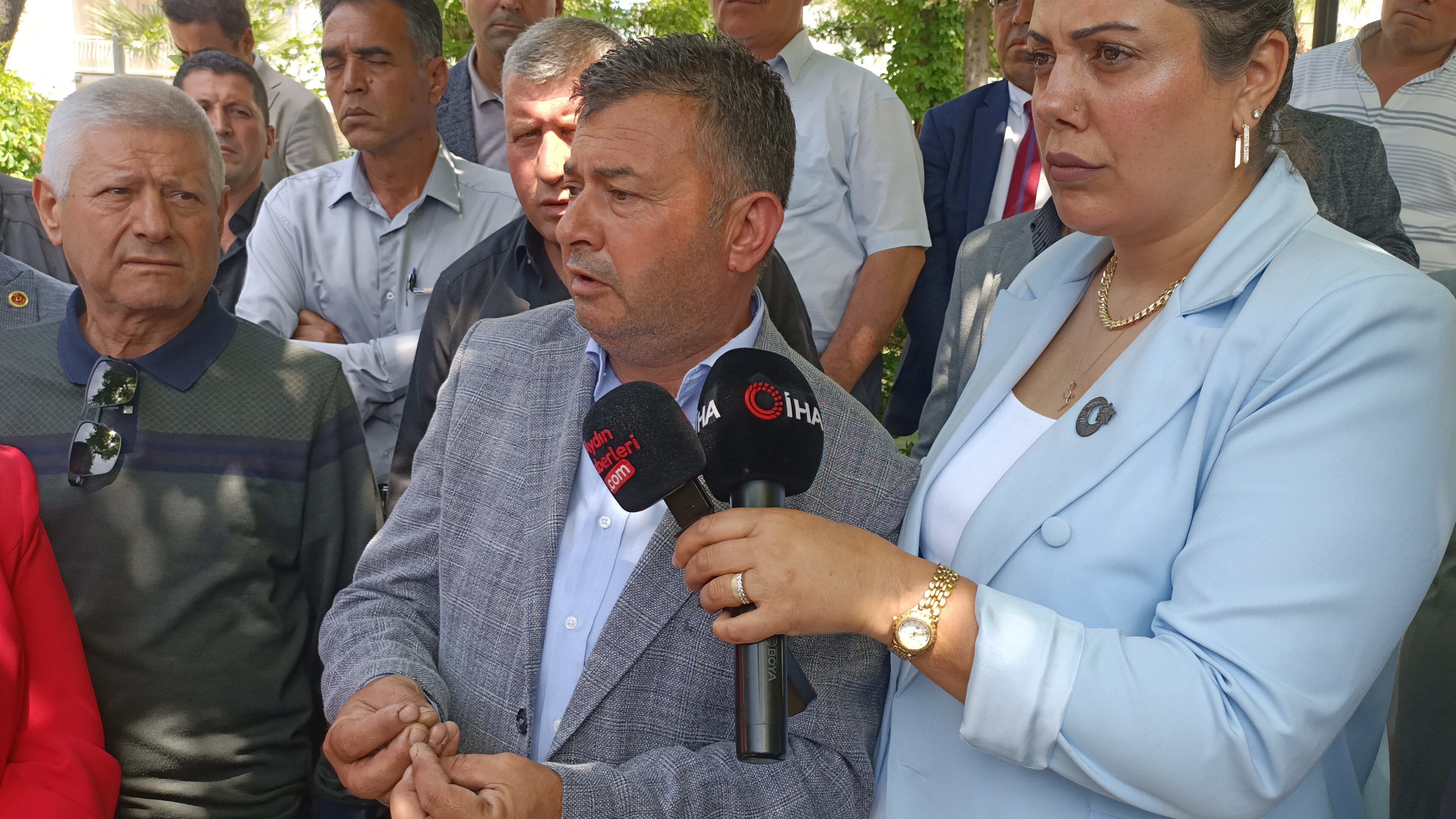 Aydinli Muhtarlarin Kayyum Baskan Tepkisi 565543 43Fef4A5276C15E1Fd42619C630416E2