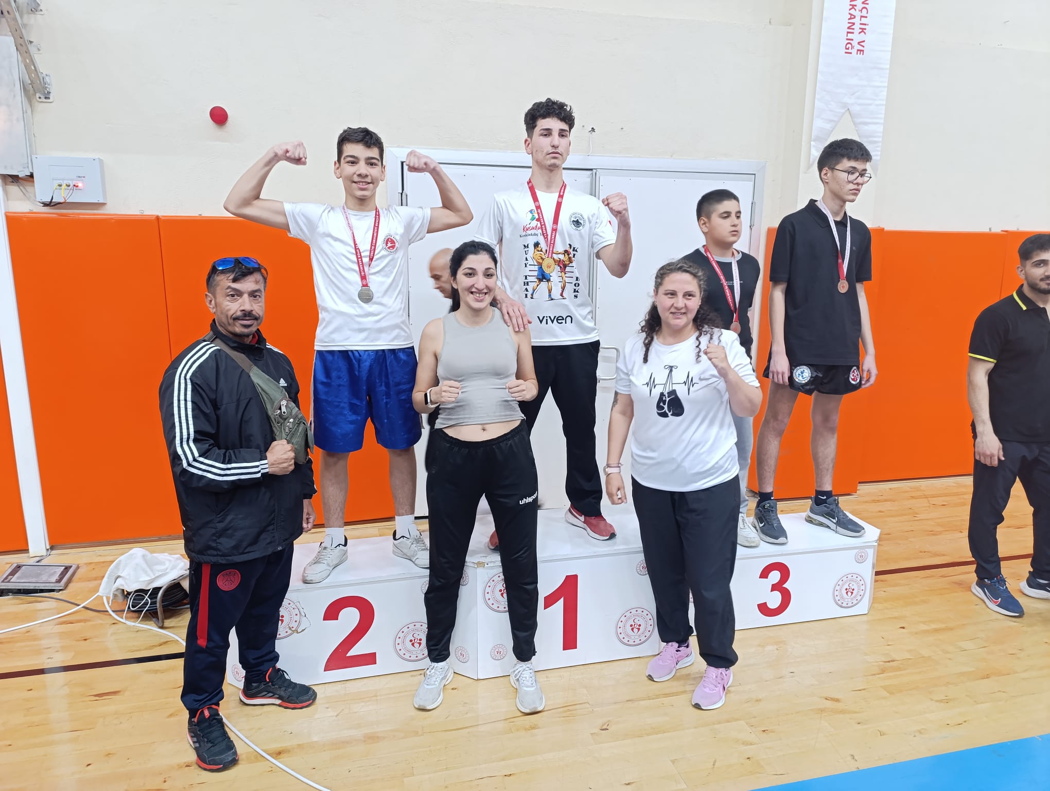 Aydinli Sporcular Sampiyonada Madalyalari Topladi 565144 7721674095563Cec00C30204721C14Ef