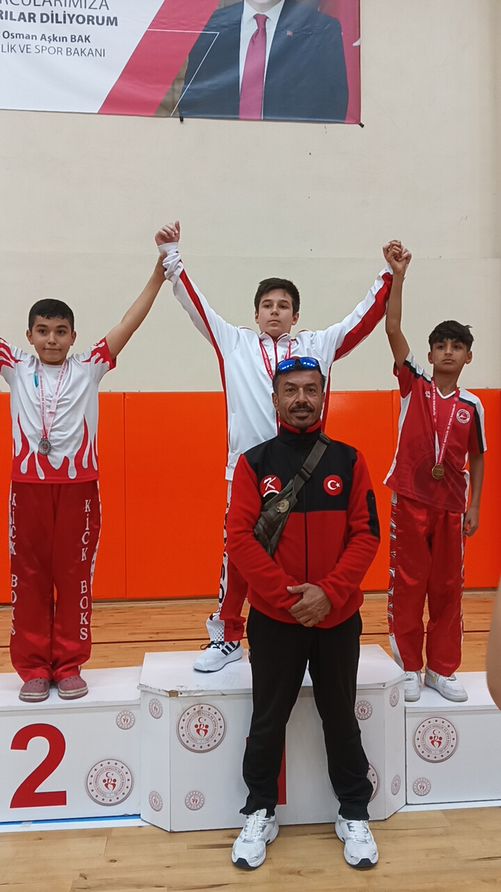 Aydinli Sporcular Sampiyonada Madalyalari Topladi 565144 Fa6D7174Bb09A9D89Bf647D76A5465A4