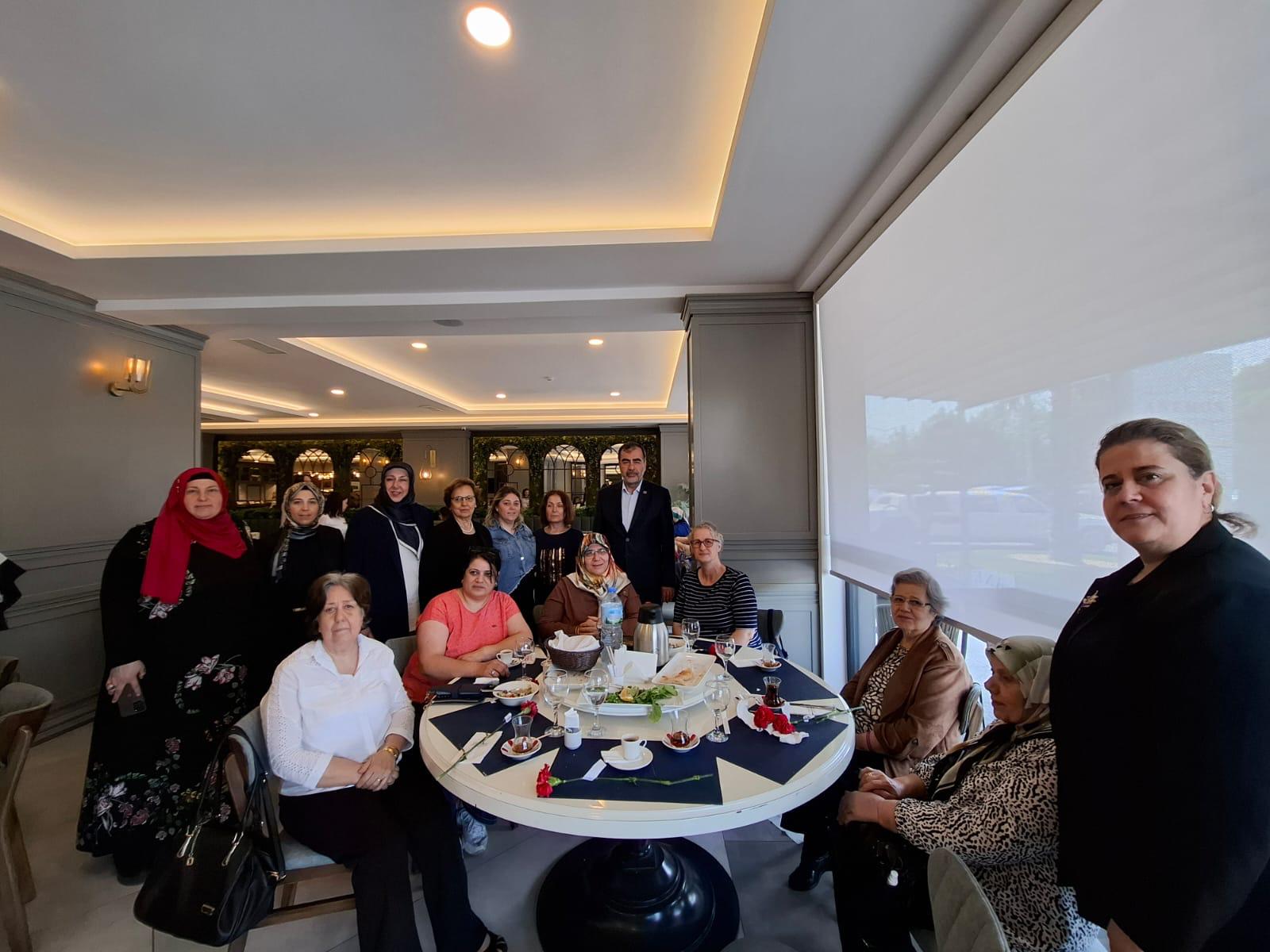 Baskan Erdem Annelerimizin Gozyaslari Akmasin 566881 6E15D908D0186156F4F60C08A028D3Ff