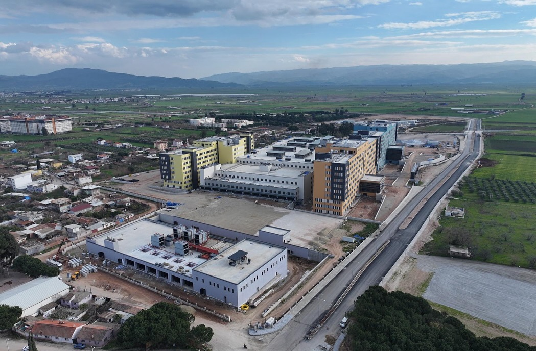 Baskan Erdem Sehir Hastanesi Icin Tarih Verdi 2026 Basinda Hizmete Acilacak 567155 4067E85D774041E7B1Bd9Be036Dff120