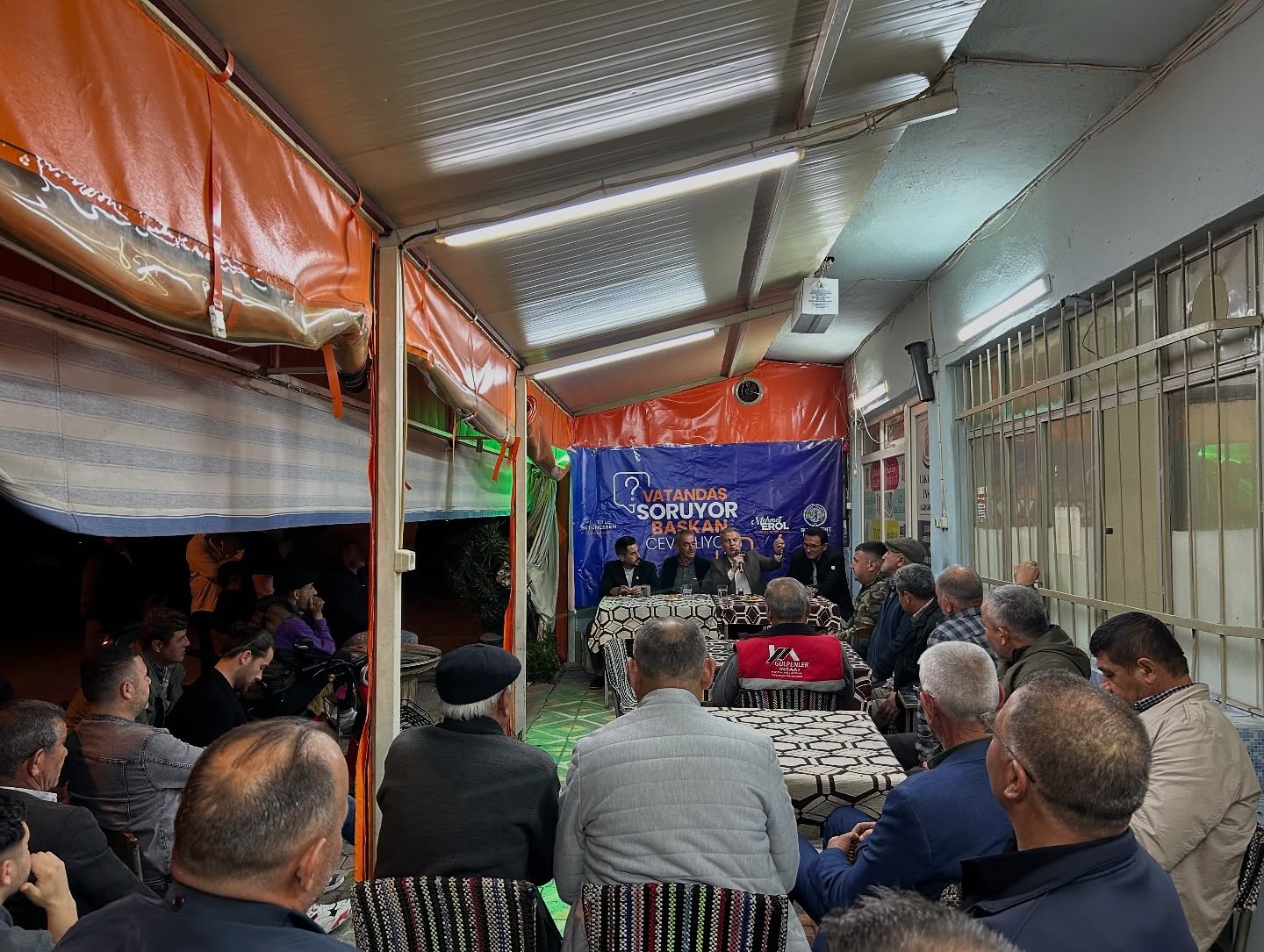Baskan Erol Feslek Ve Gelenbe Mahalle Sakinleri Ile Bir Araya Geldi B8Be0E34212767760E50Cfb36E28Fce6