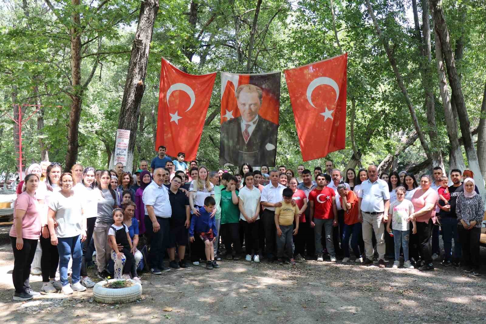 Bozdogan Belediyesinden Ozel Cocuklara Etkinlik 0966B4783A15257Eb147A8433A794D5A