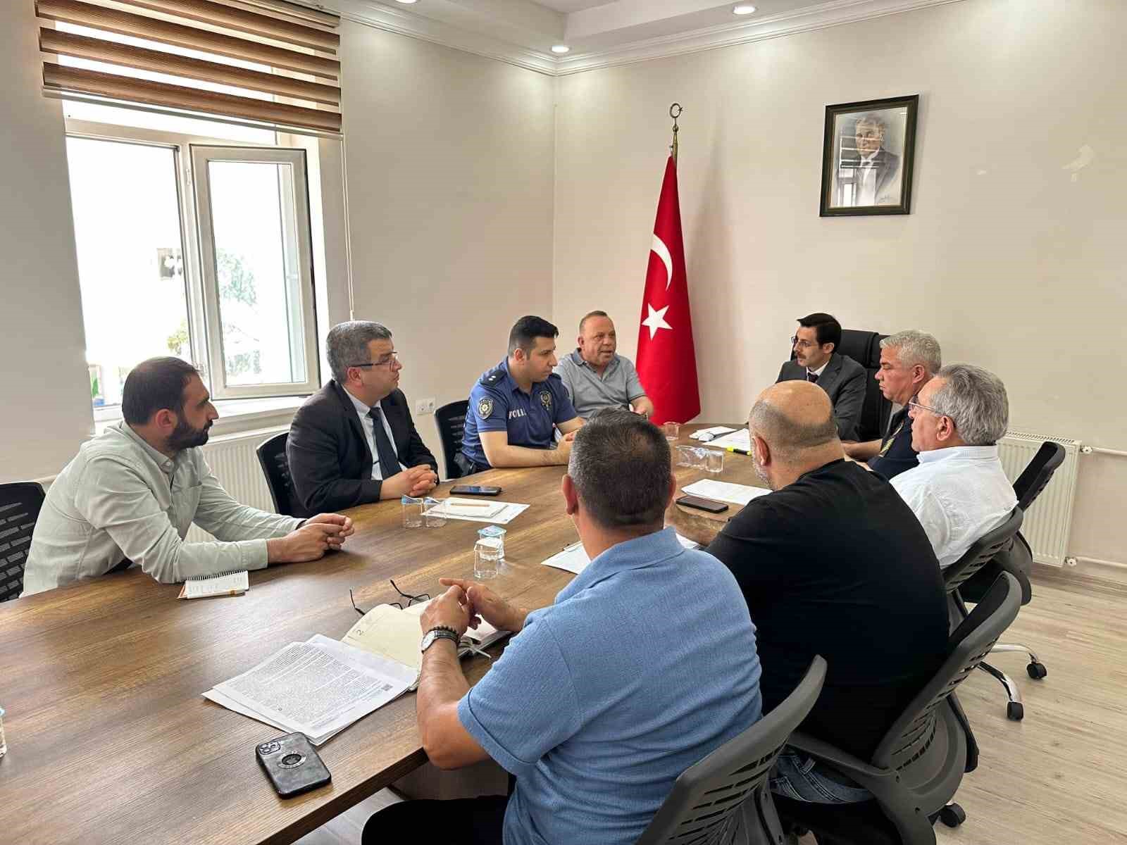 Bozdoganda Sokak Hayvanlari Degerlendirme Toplantisi Yapildi Ea2A15212F6Dccc1182941B8Beed90D7