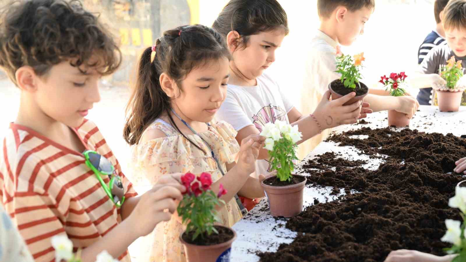 Buyuksehir Destek Verdi Minik Eller Anneler Icin Calisti 73178Eaaade38F830Fa5Bd6De9B3B2Df