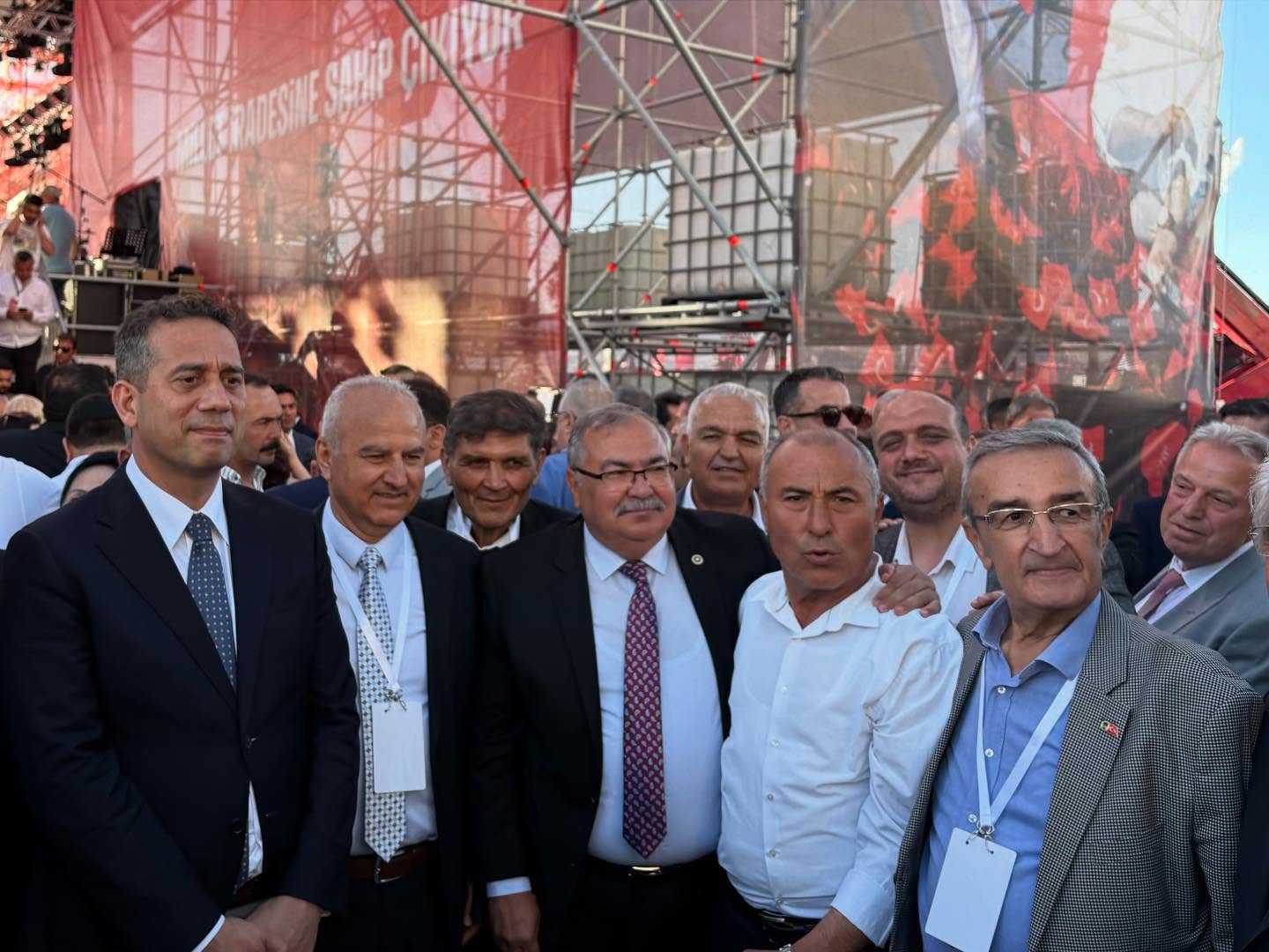 Chp Aydin Izmire Akin Etti 569123 A5E7805906194F06Fa122Ae535D55E84