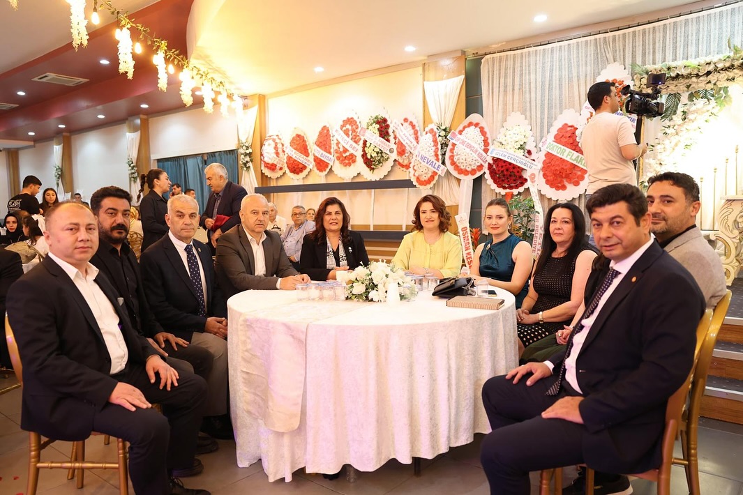 Chpli Baskan Dunyaevine Girdi Cercioglu Zeybek Oynadi 564895 B97725C5459323720A984D3Dfc69489E