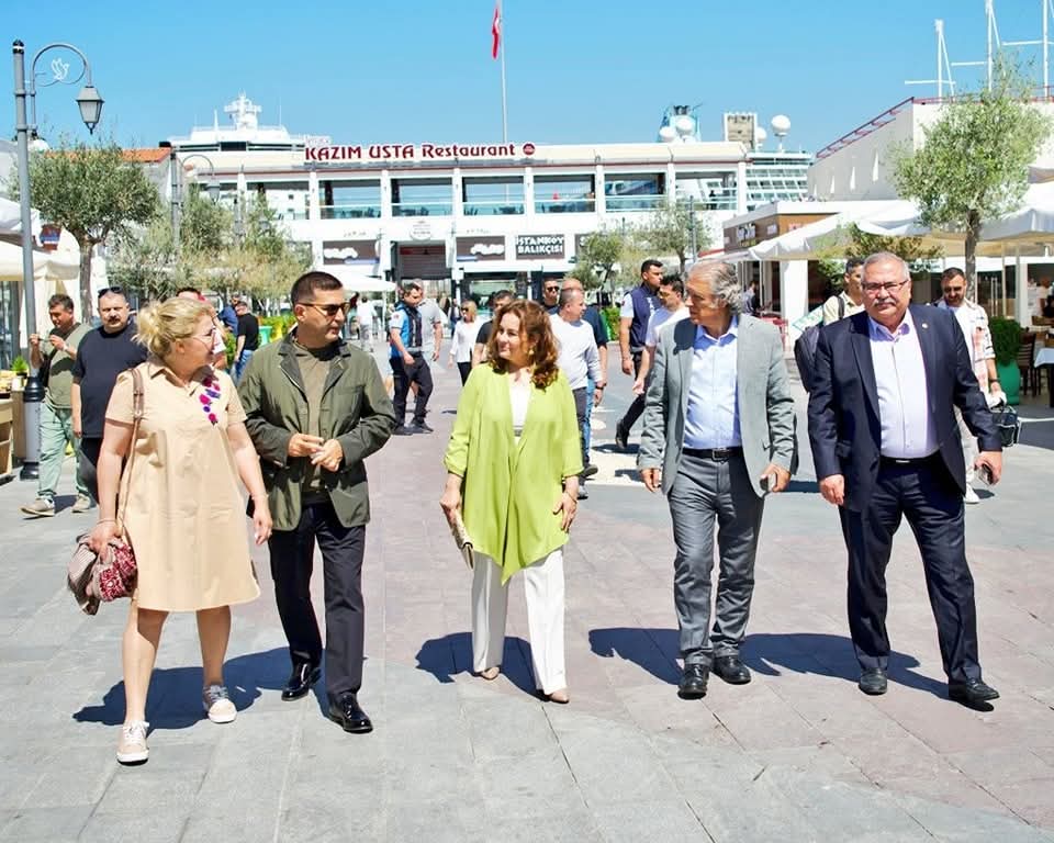 Cydd Kusadasi Subesi Dayanisma Kahvaltisinda Bulustu 565004 Ad163C5A863C85C56452Eeeb063F3311