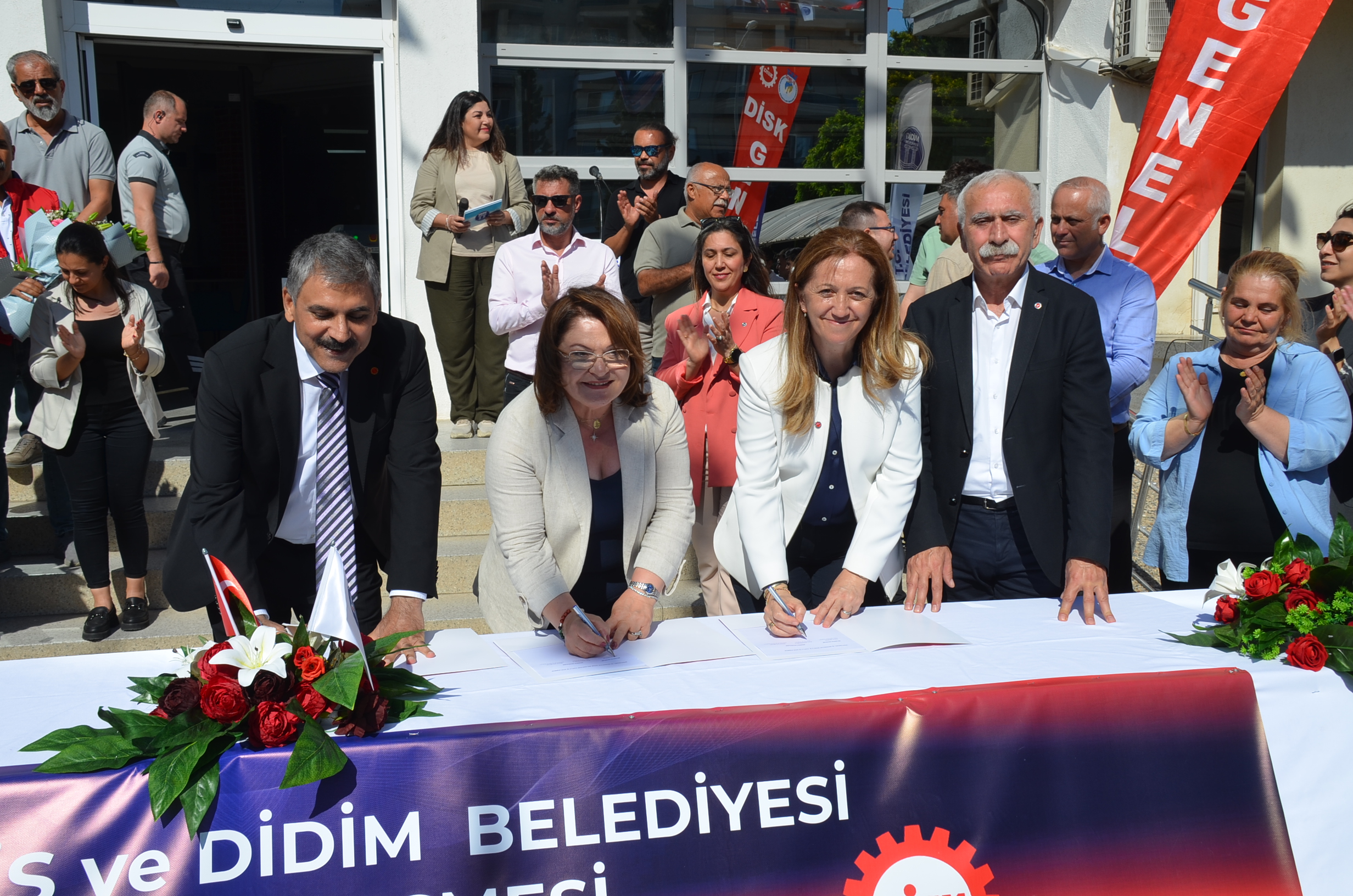Didim Belediyesinde Toplu Sozlesme Sevinci 571227 50D2D18849628E2Ec4Bbb07F0F587309