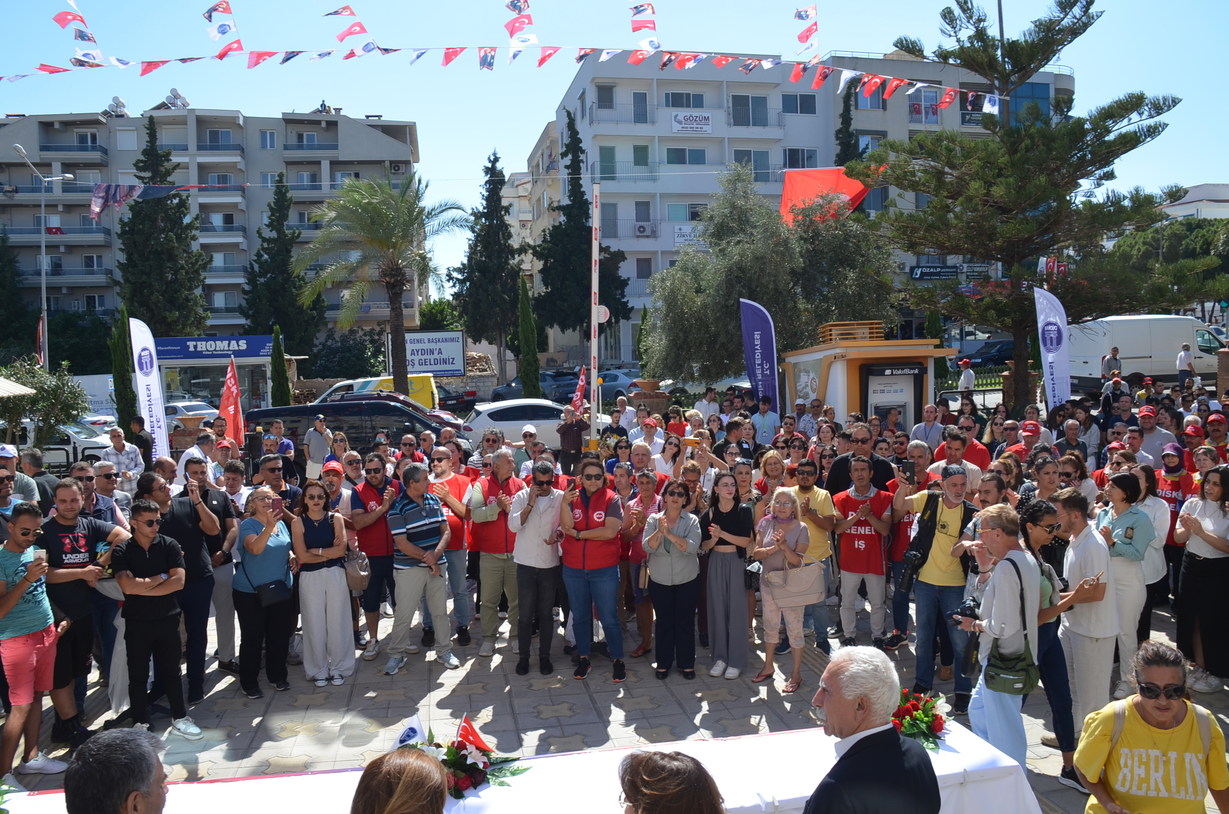 Didim Belediyesinde Toplu Sozlesme Sevinci 571227 9545646D48D238E38E8C5876Fe3734E3