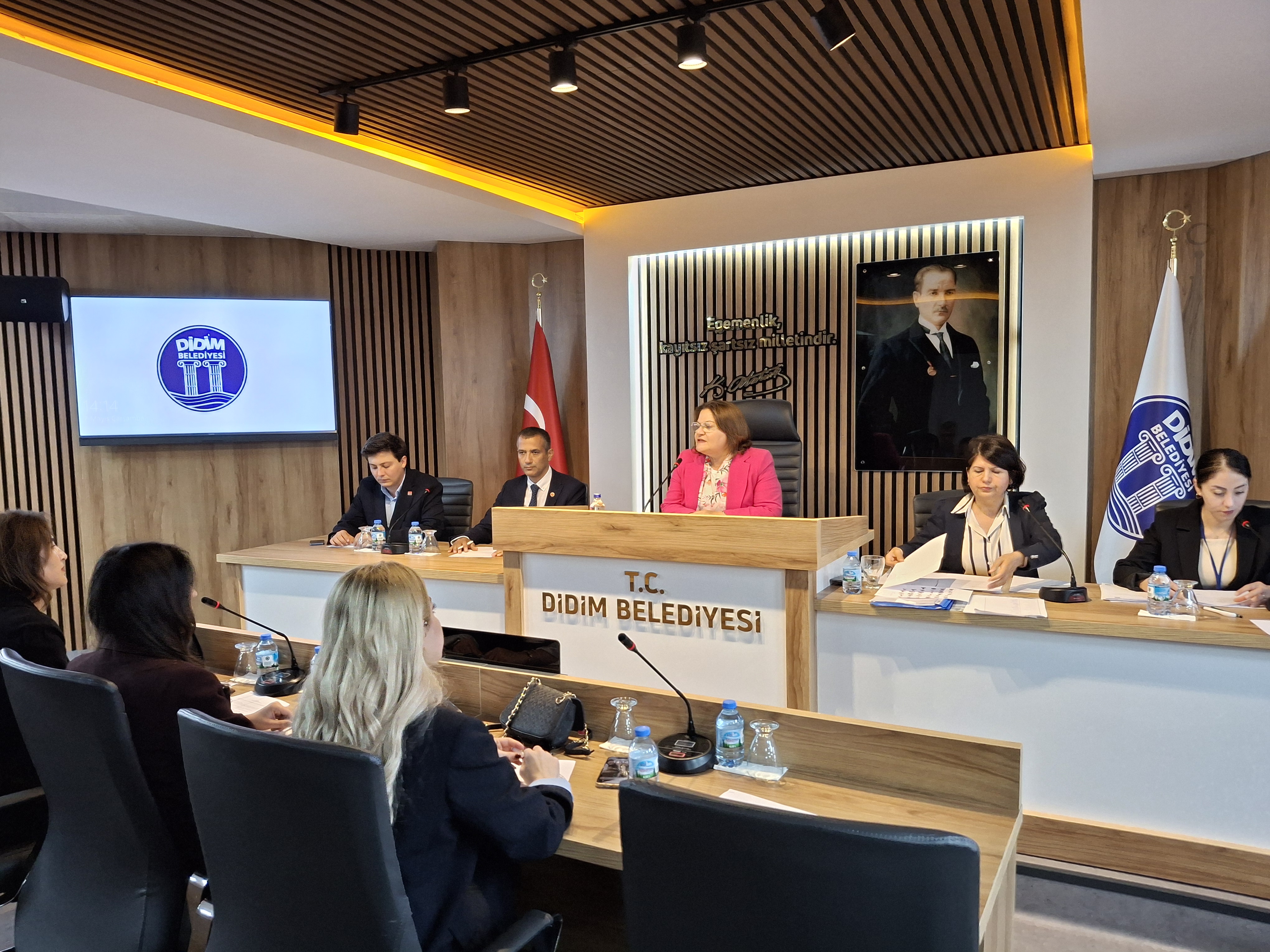 Didim Meclisinden Ilk Kadin Meclisi Kuruldu Borclanma Yetkisi Verildi 565861 Bdc3B57Da4B16E1731E90A6Eac2Bf199