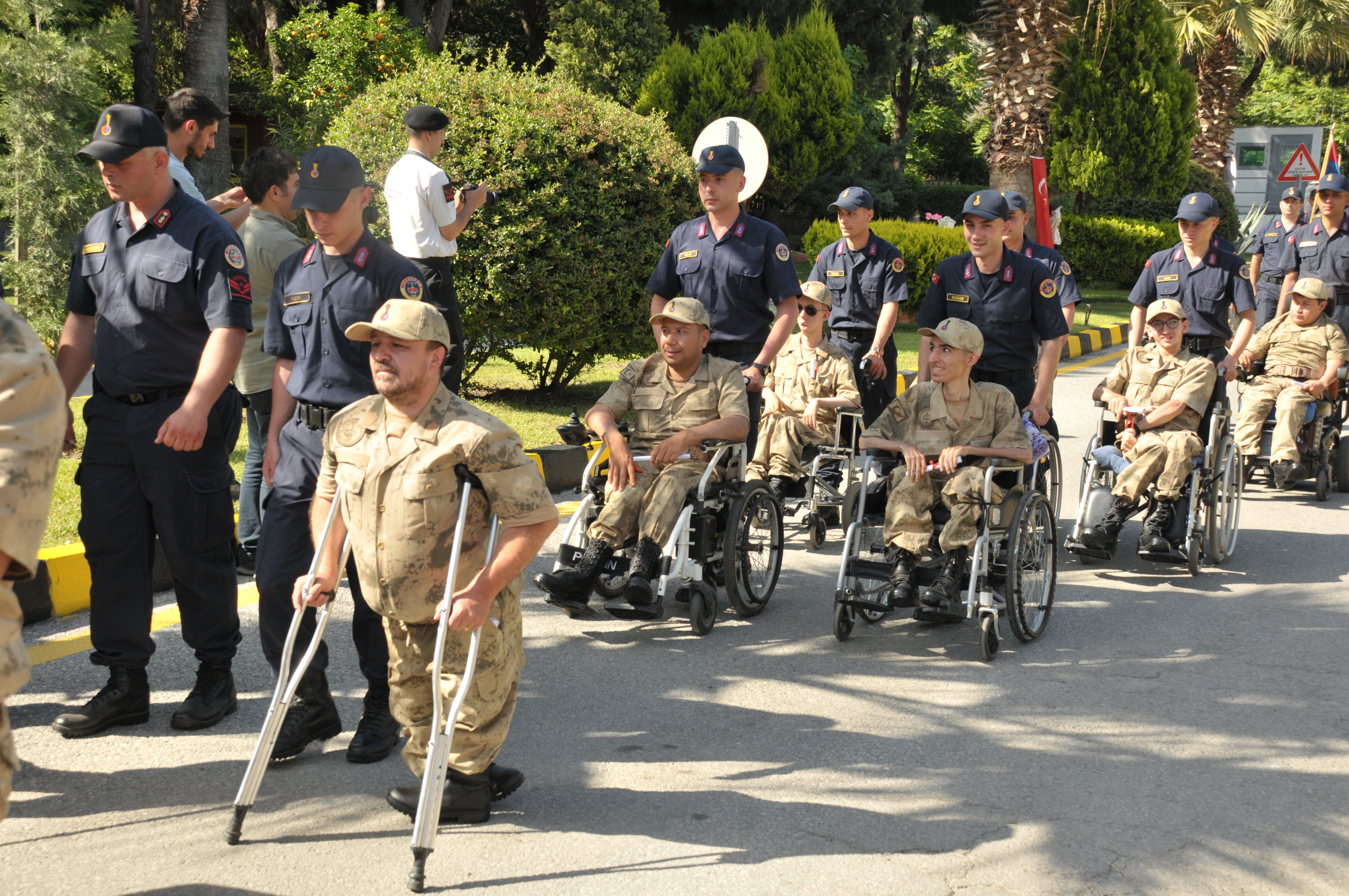 Engelsiz Yureklerin Askerlik Hayali Gercek Oldu 568156 60F453B82B45010A7Eecee744Bea5B05
