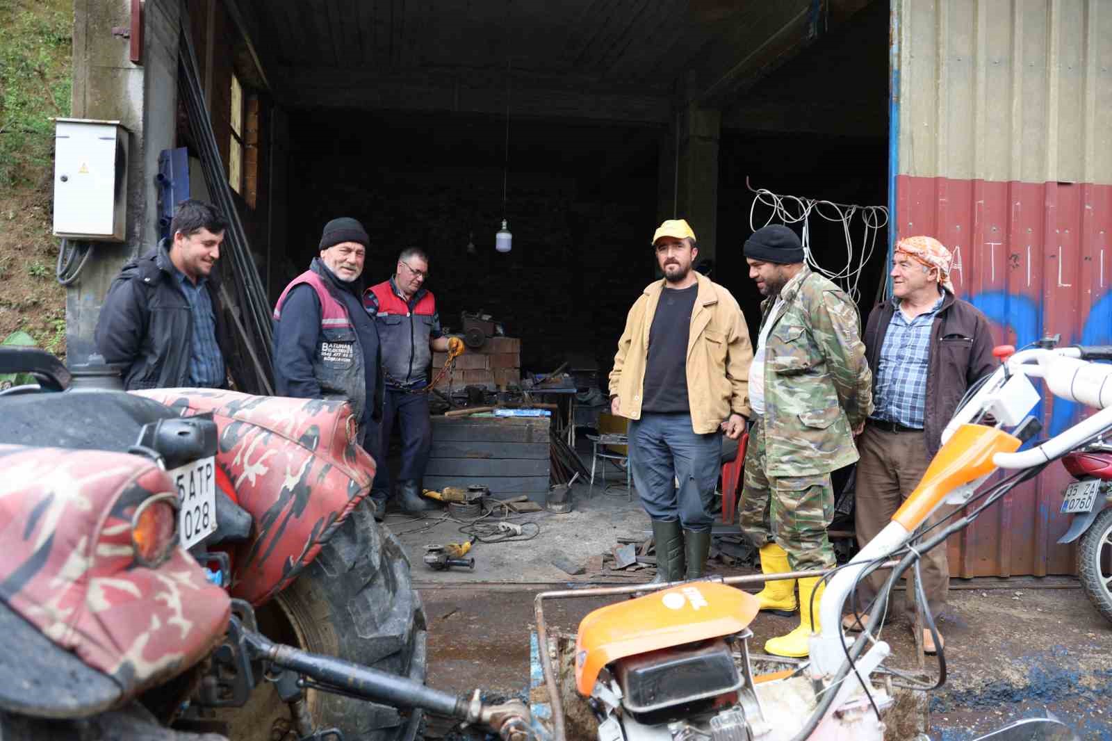 Fabrikasyon Imalatlar Is Gormeyince Ibrahim Usta Zamanla Yarisiyor 4036317B598Ac1Ca89Ee2Bbdb66726F7
