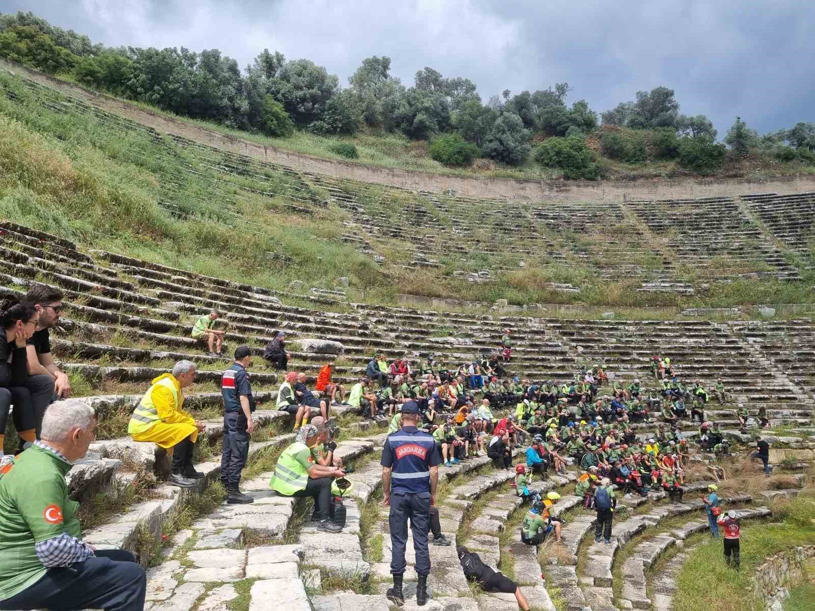 Jandarmadan Bisikletcilere Guvenlik Destegi 72A5A1A13Db821E035F34266E5F980A9