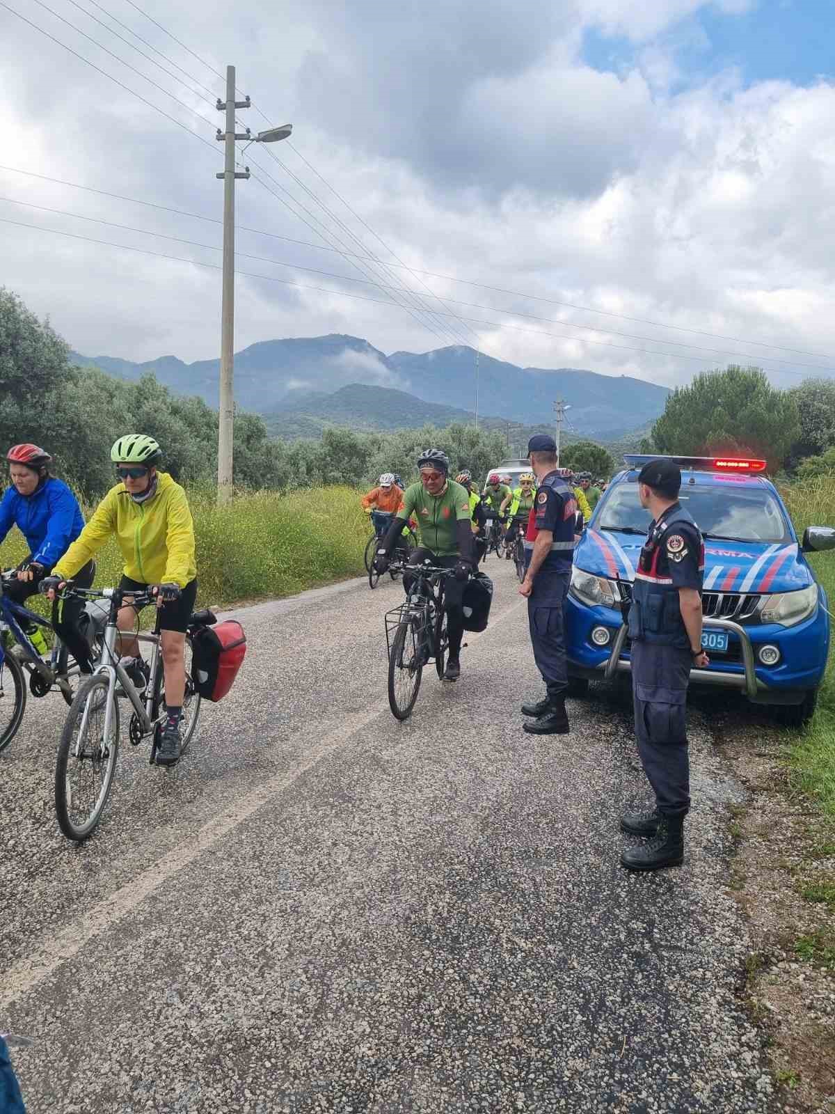 Jandarmadan Bisikletcilere Guvenlik Destegi 9D2C4F14458Bf7B139Ab0D2B0630291B