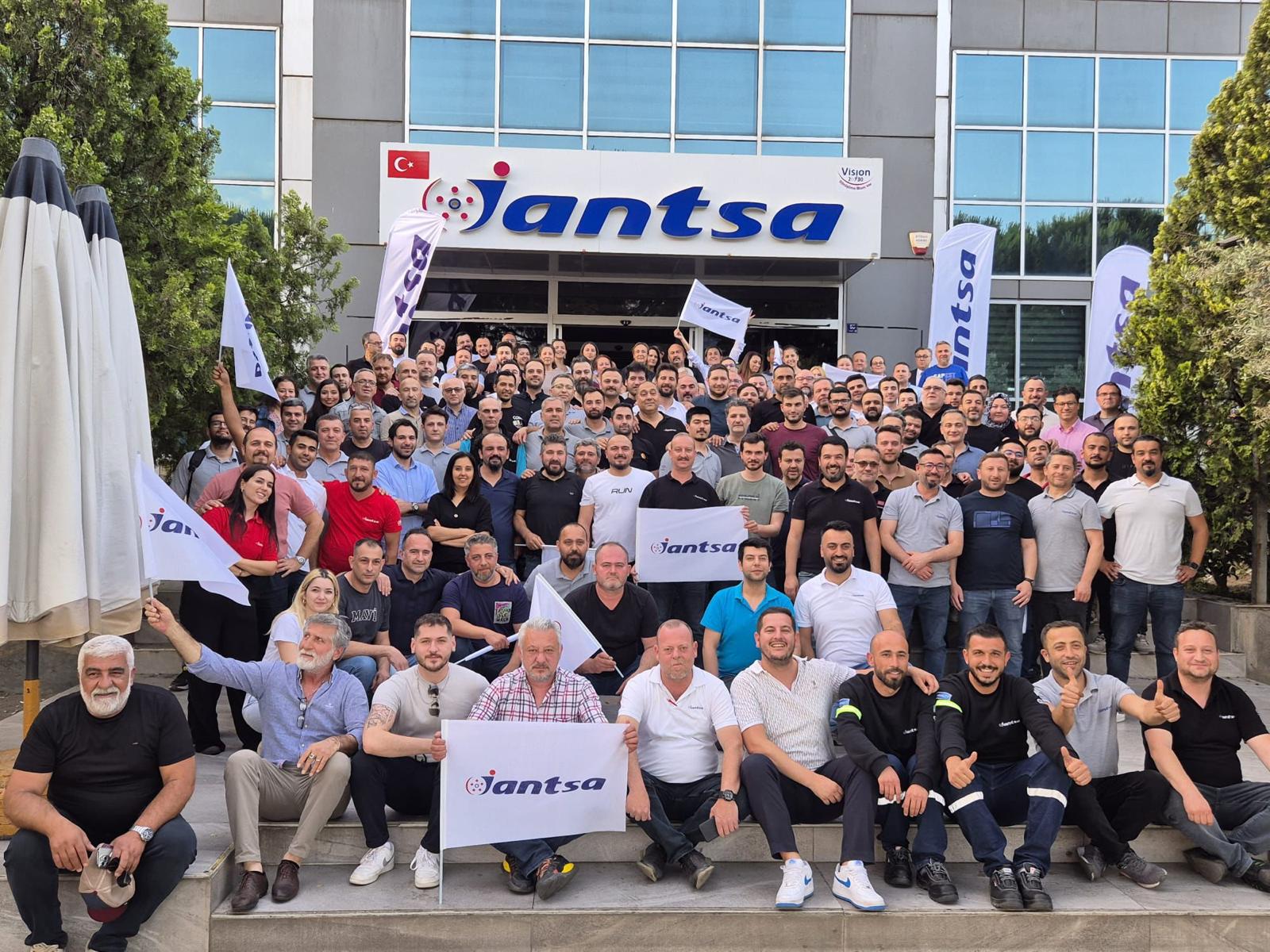 Jantsa Disk Tarihine Gecti Cercioglu Jantsanin Gelecegine Sahip Cikan Irade 570621 58D0D8Ca83B57A11D143269De8Eb1A6C