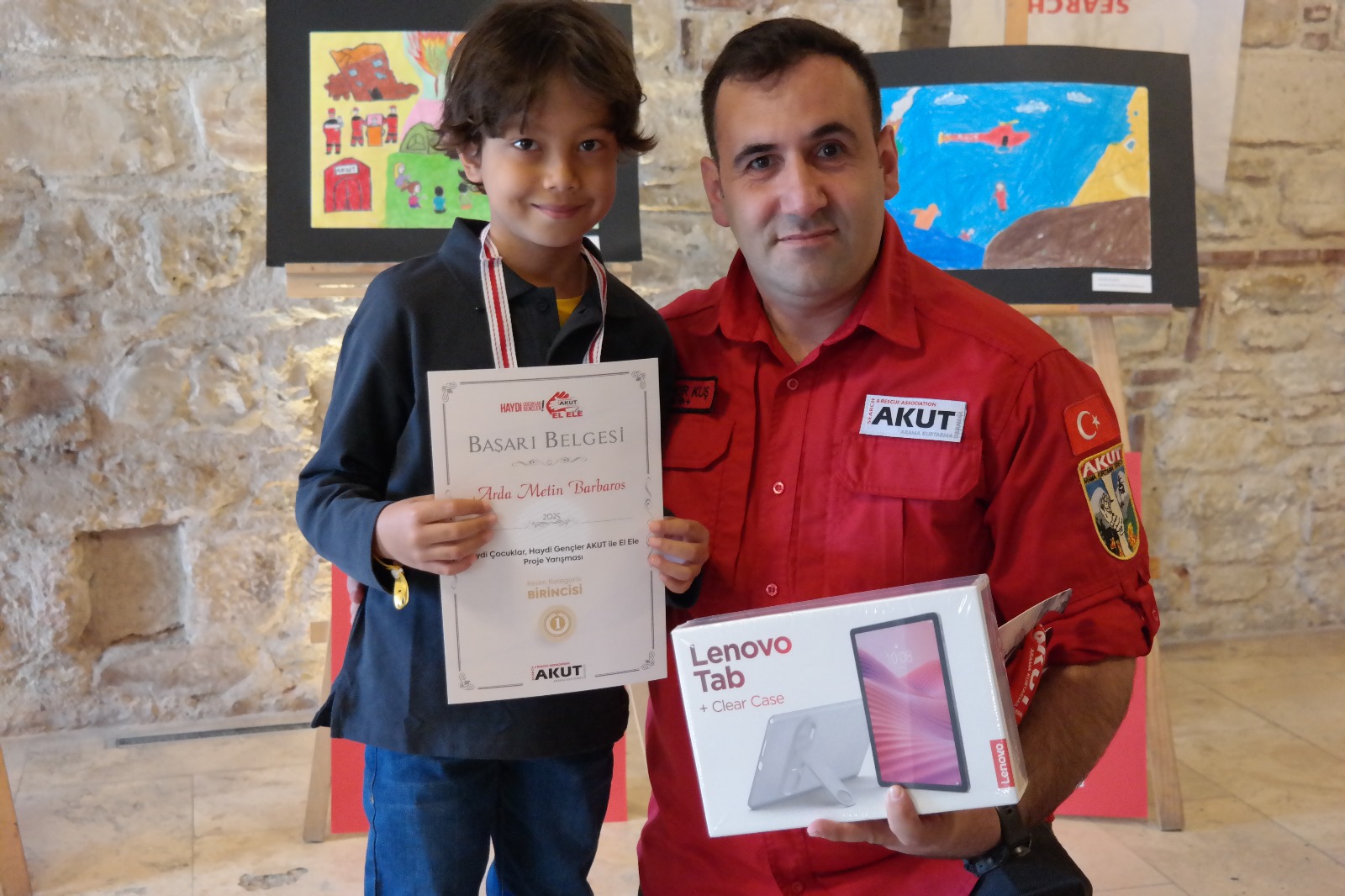Kahraman Akut Gonulluleri Cocuklarla Projede Bulustu 564878 Fcf61Dc57622E6E4158043C1Aac89Aa5