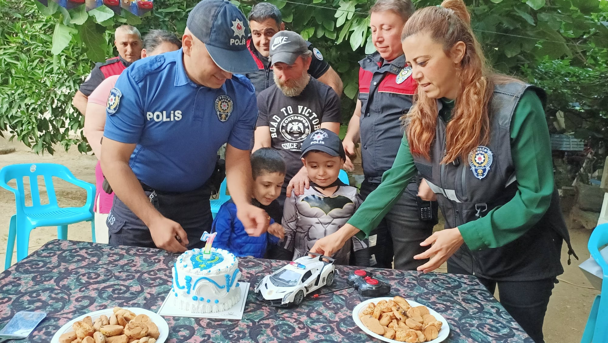 Kalp Hastasi Minik Eymen Hayallerine Kavustu Nazilli Polisinden Unutulmaz Supriz 569050 Edfed5900Fc31D7B1756B5378431B756