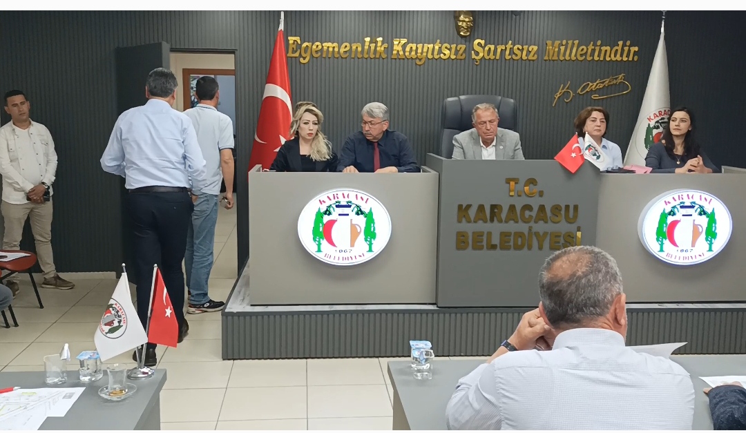 Karacasu Belediye Meclisinde Ozgur Ozele Saldiri Kinandi 565923 2B0Cd6Fa6Dc023141F368D1A3Da5E8B0