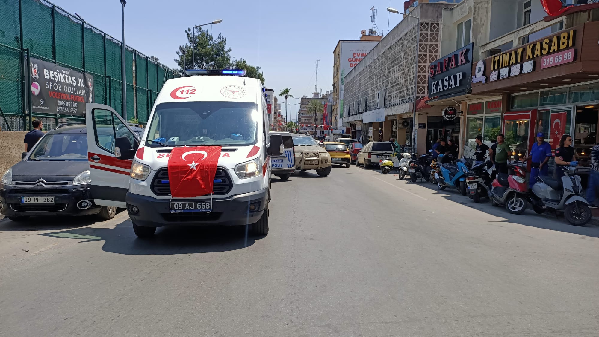 Kontrolunu Kaybedip Motosikletten Dustu Nazillide Korkutan Kaza 569105 71Fa5Fd9513A81Ecda8D9799100Df664