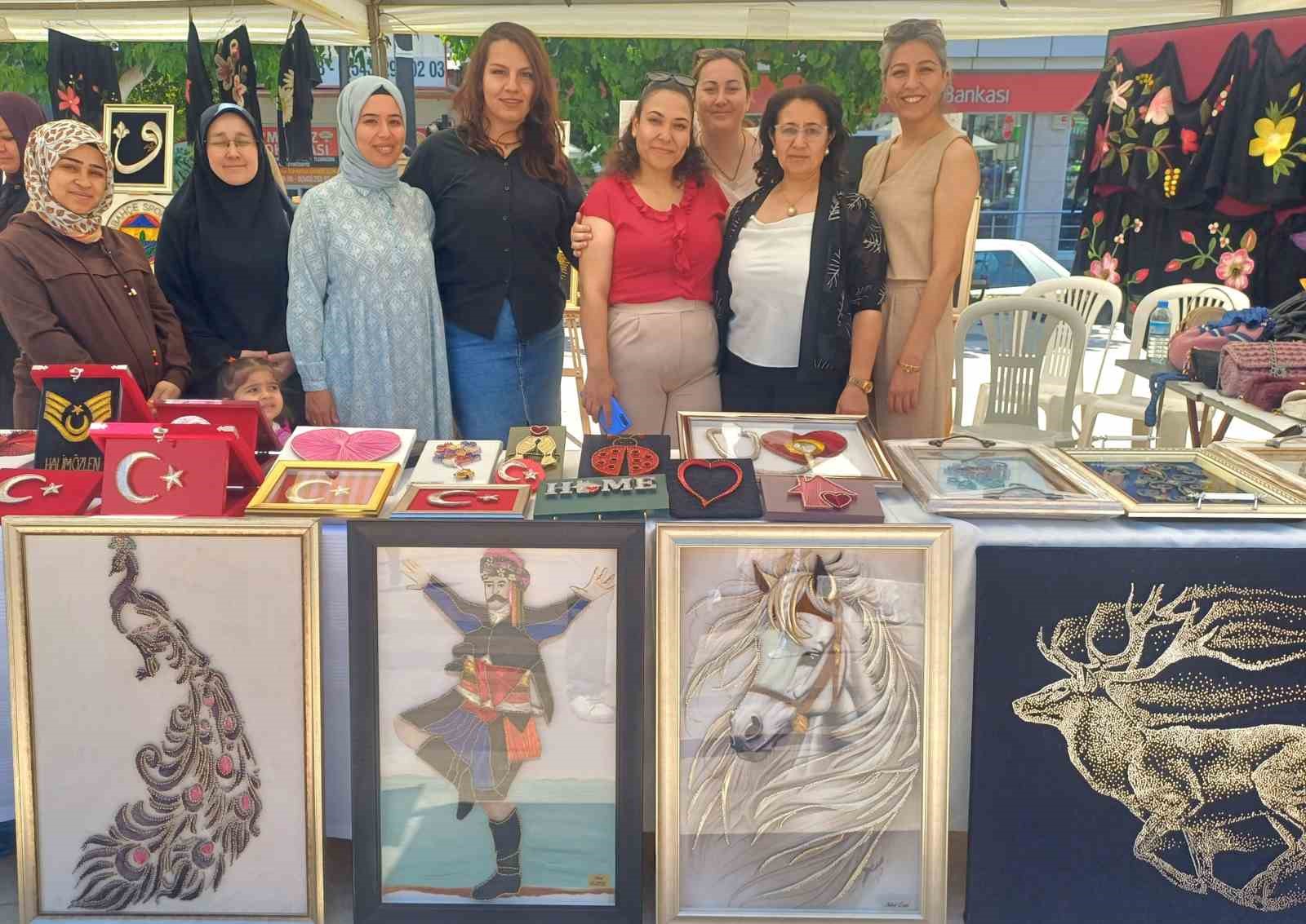 Kosklu Kursiyerler El Emegi Urunlerini Sergiledi 41B6Fd4C7D460109C131Aaa053483Ade