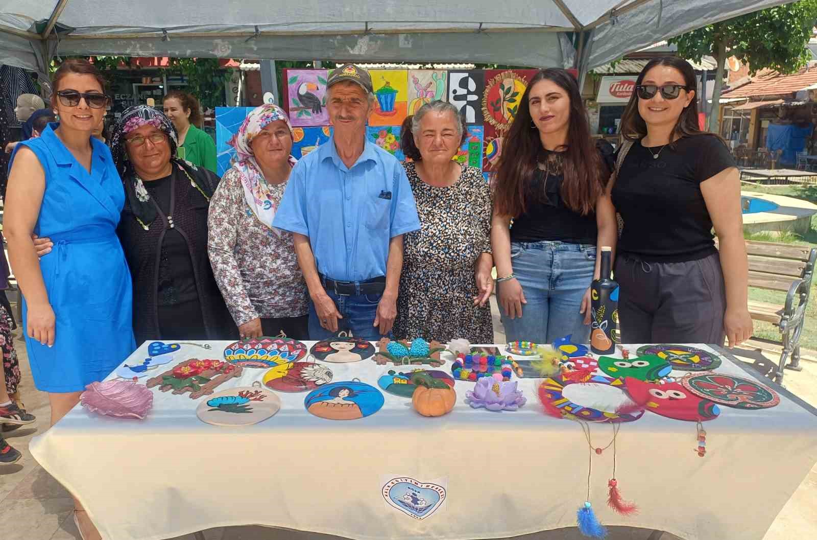 Kosklu Kursiyerler El Emegi Urunlerini Sergiledi Fb917Dd6B6119F13B0B5E57B2679E28E
