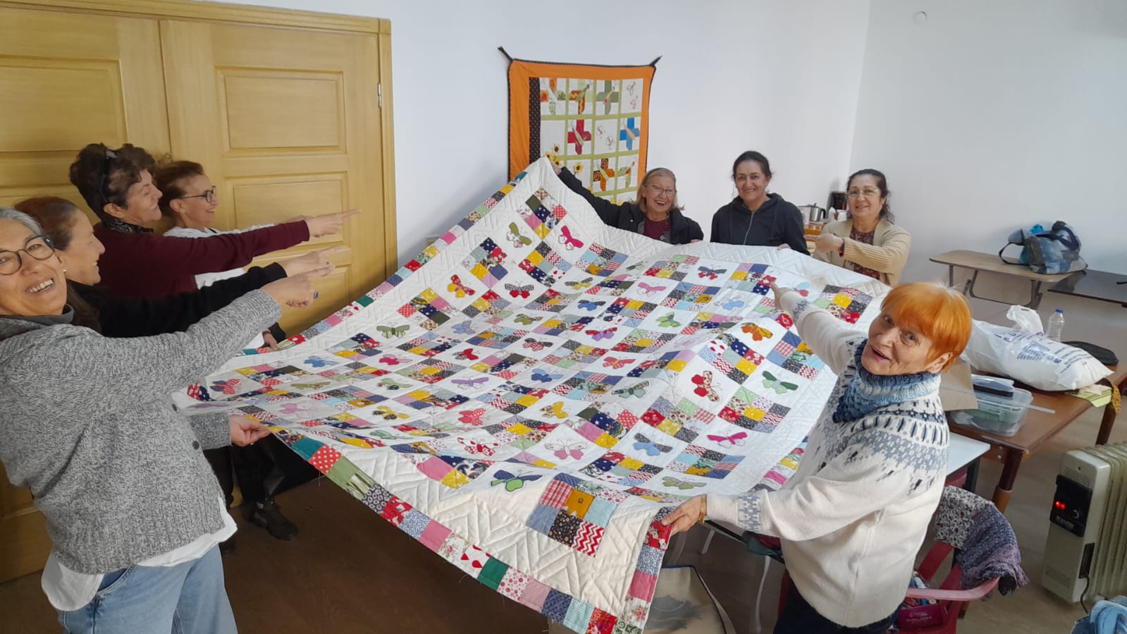 Kusadali Kadinlar Kirkyama Ile Atik Kumaslara Hayat Veriyor 571339 2337Dd8225Ccd312075F7Cfcd3919929