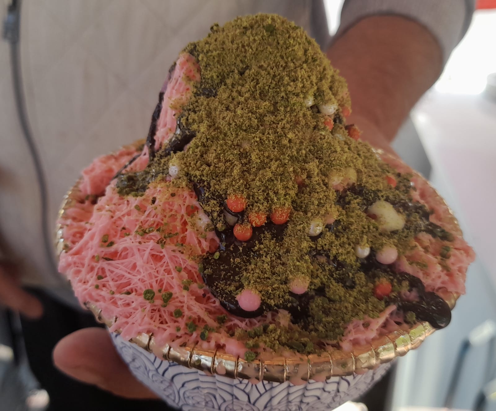 Kusadasinda Bingsu Cilginligi Yayiliyor 570395 79C3E657733B315E797941A7B234D3B0