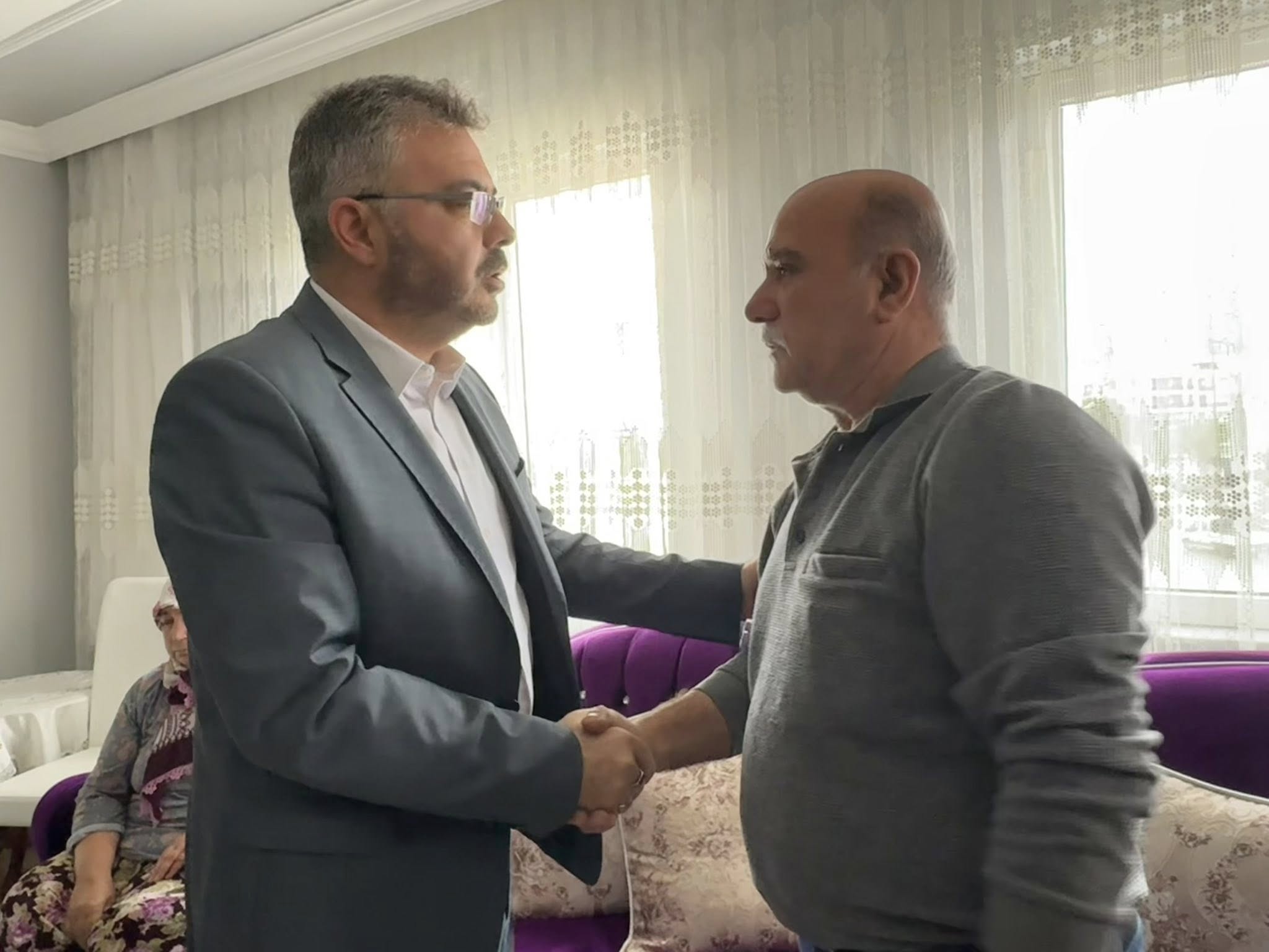 Milletvekili Ozmen Acilara Ortak Oldu 564634 Ca162C1F58Ad17500B4952Ca570E350A