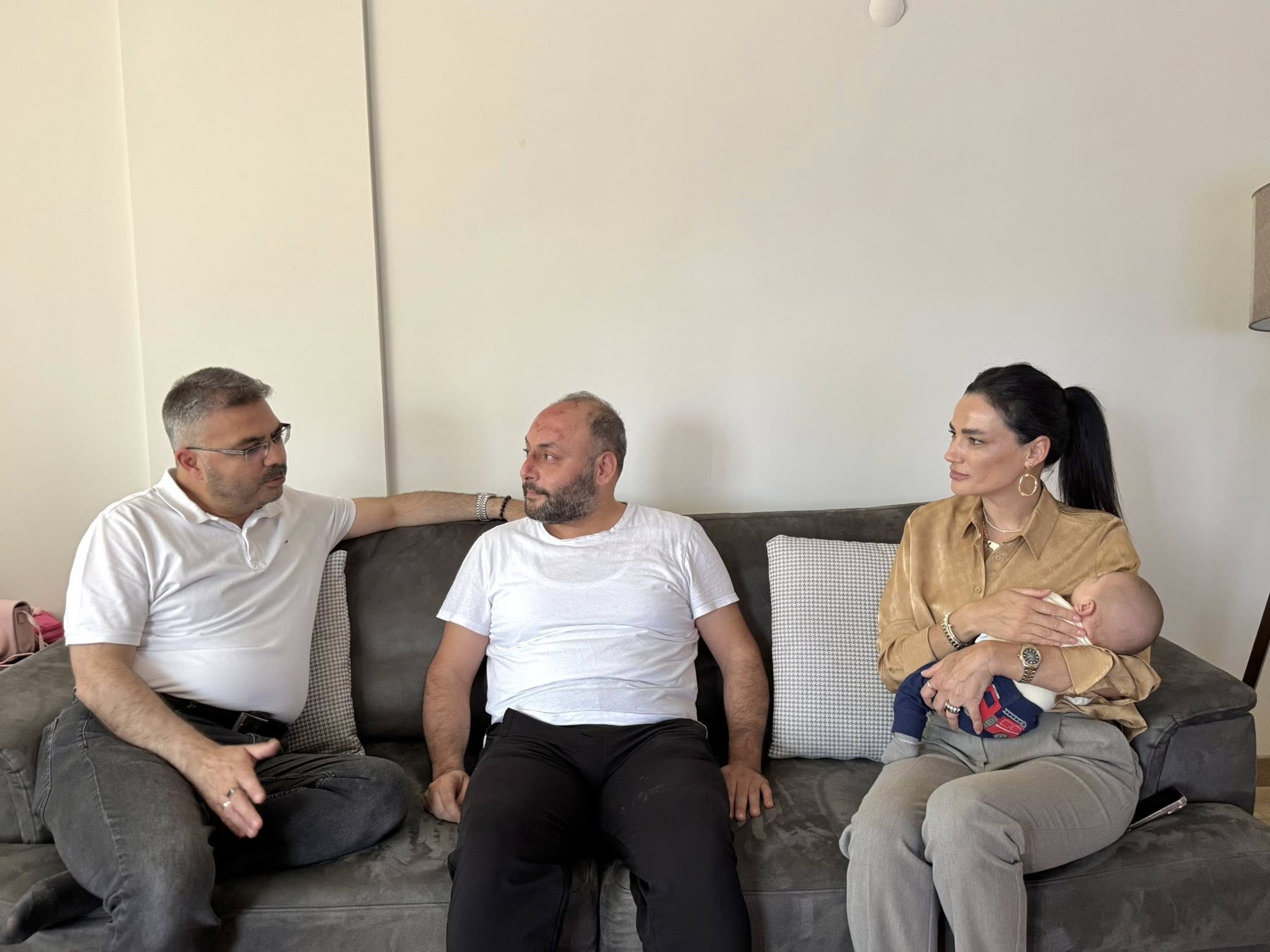 Milletvekillerinden Kaza Geciren Eski Baskana Gecmis Olsun Ziyareti 570198 4F7A23A3C1A817F183D48Efdd4559B9A