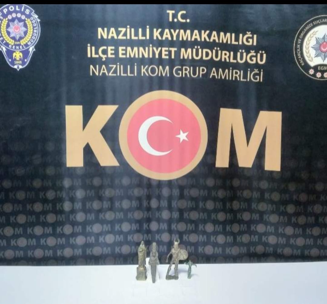 Nazillide Tarihi Eser Kacakcisini Operasyon 4 Heykel Ele Gecirildi 566618 043Ceda9F5Ef0A715A99331393F45098