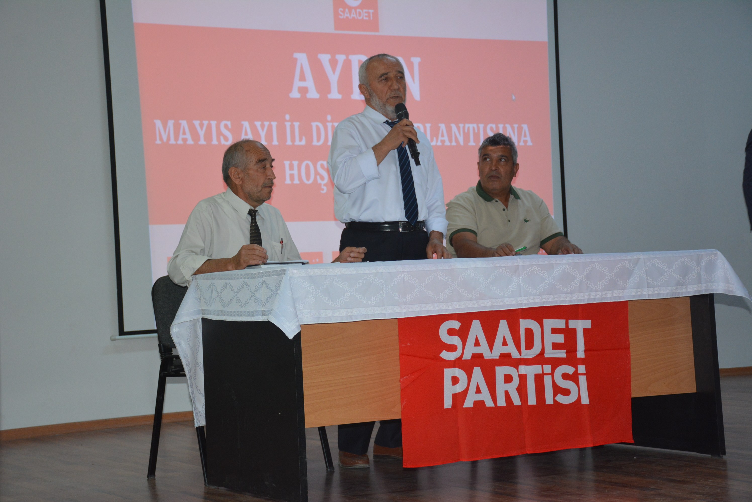 Saadet Partisinde Bos Koltuk Tepkisi Il Baskani Elestirdi 570633 0A4875Ff2F7B0A1116E932Adabe9Bd86