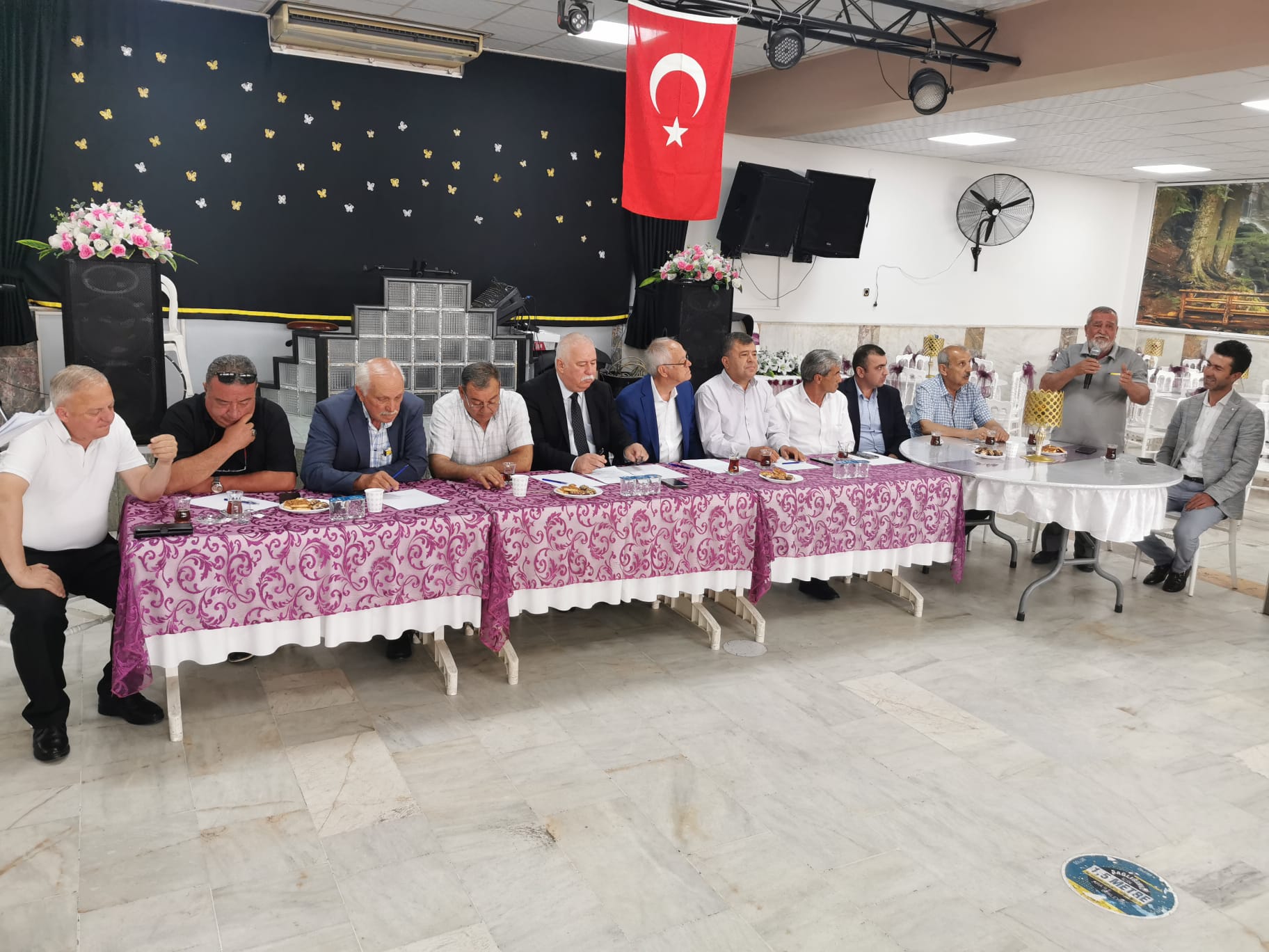 Taksiciler Icin Toplandilar Esnaf Zor Durumda Kalacak 570148 7B72449C2E194C95712A6Ee78Fd55445