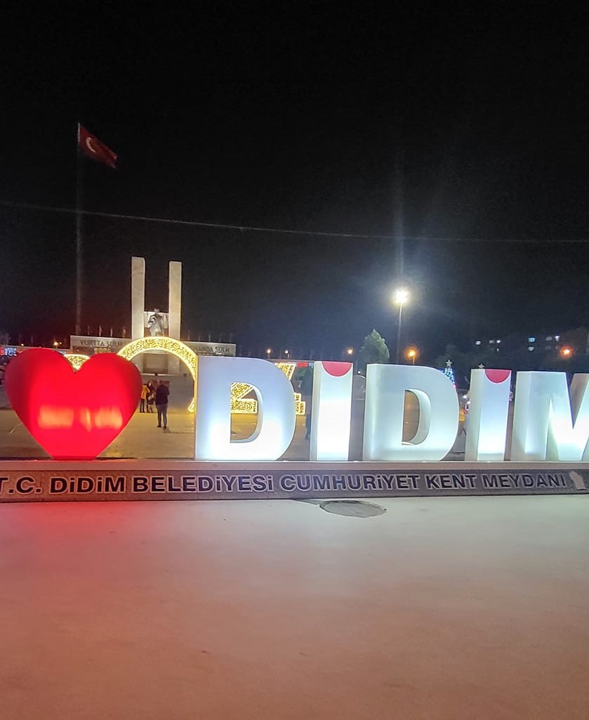 Unlu Mankenin Aciklamasina Didimden Tepki 569085 228059A28586C1A65D2C1Bb1177F7A97