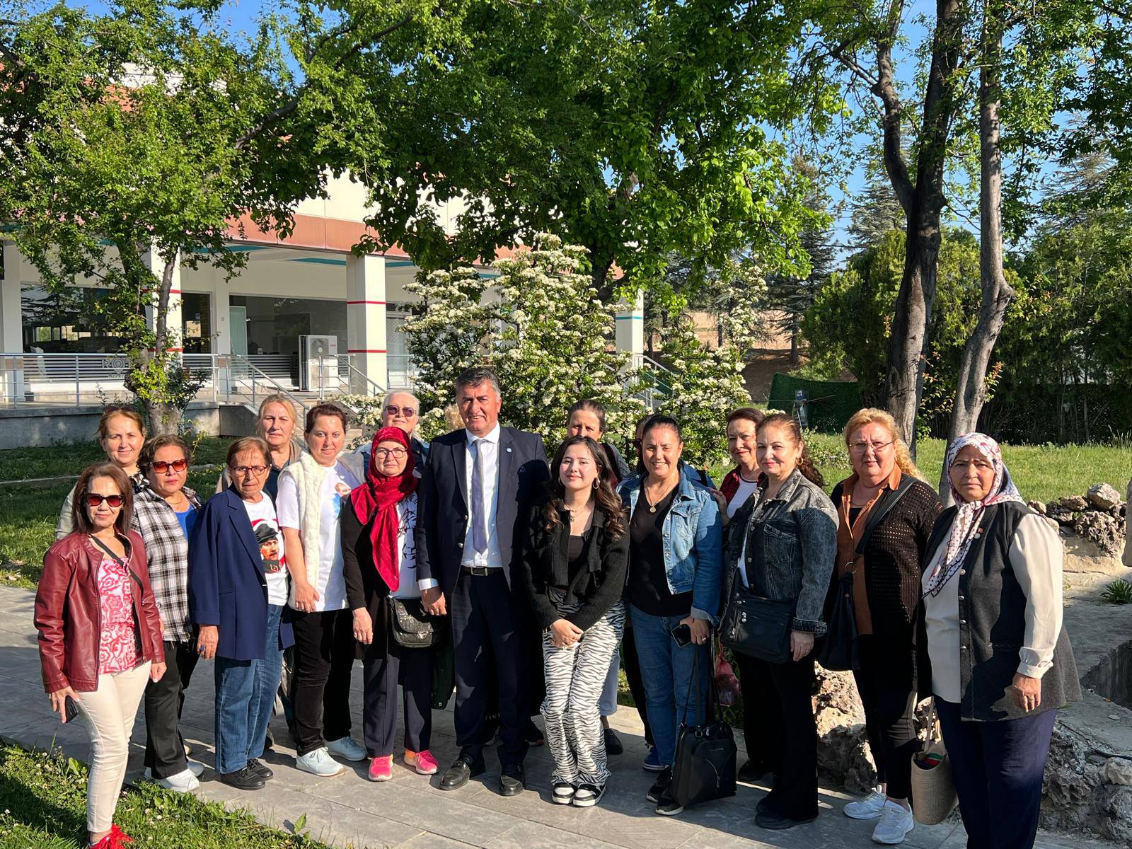 Ahmet Erturk Iyi Parti Gumbur Gumbur Geliyor 579002 25B0Cdb8E585Bcf502F8B4B3B7Eac7Ed