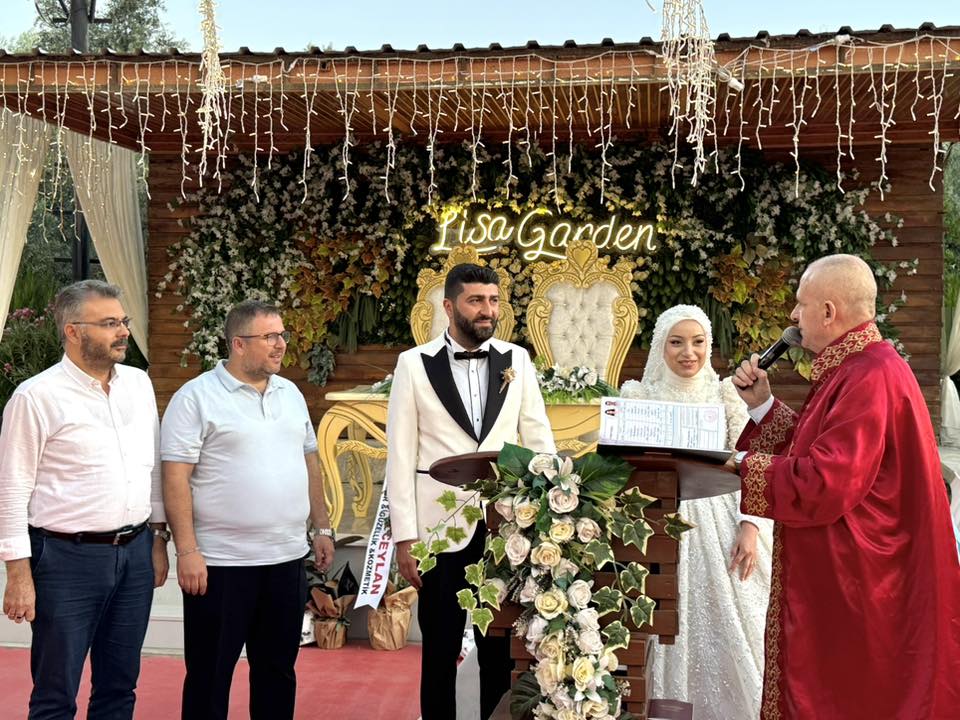 Ak Parti Ailesinin Mutlu Gunu 579725 8D00030819Ca242Aedc5Fb88371A5Dcf