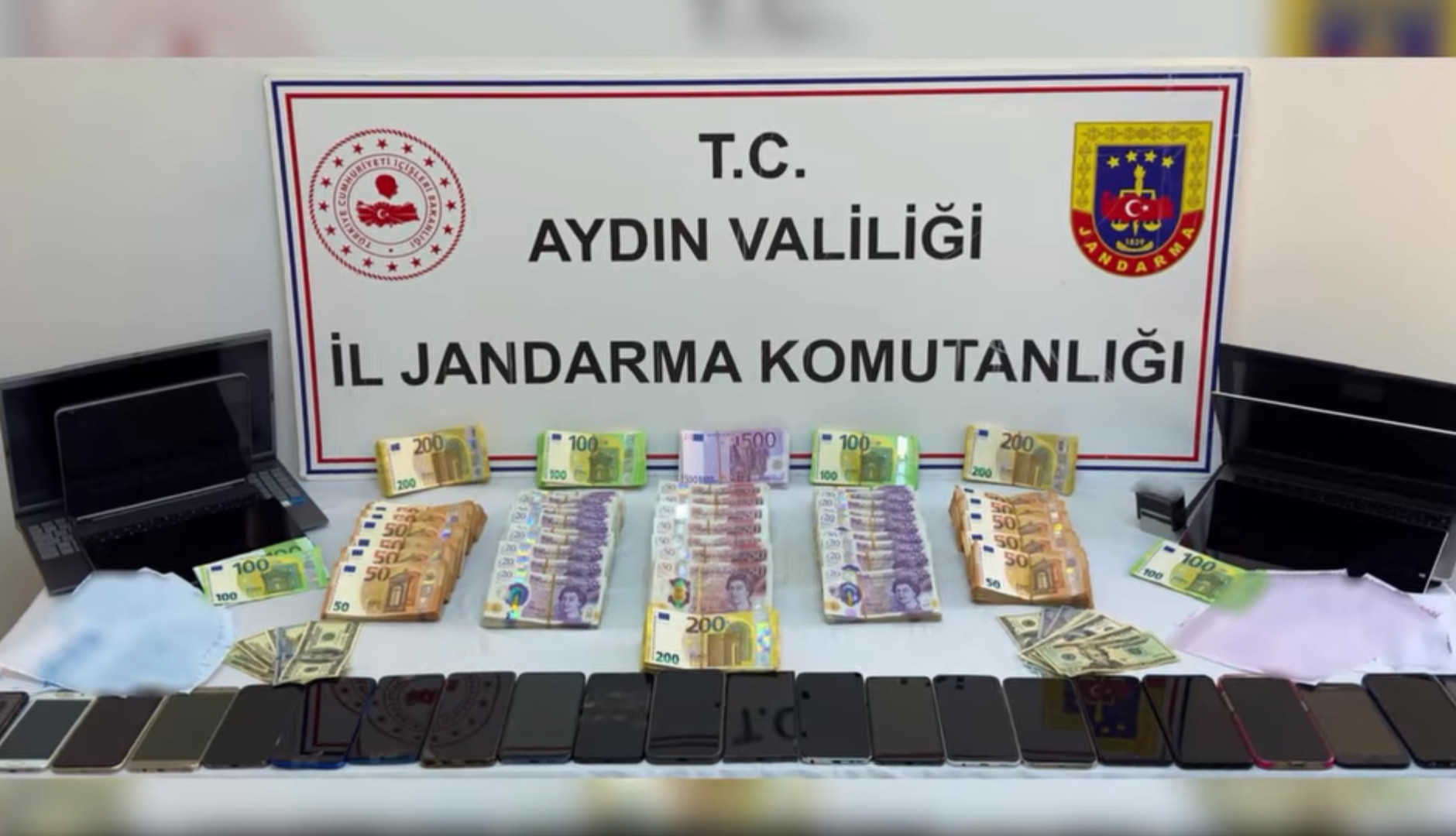 Aydinda Dolandiricilar Turistleri Hedef Aldi 573900 44667Feb905F4D5814Bd4E95Dcfc8490