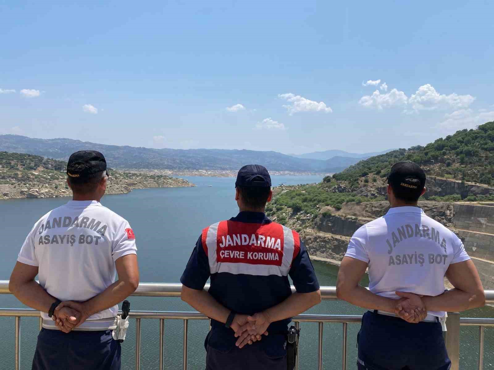 Barajlarda Kiyi Denetimi Yapildi C038D98417F74142B4F9F0Af6Adddcdb