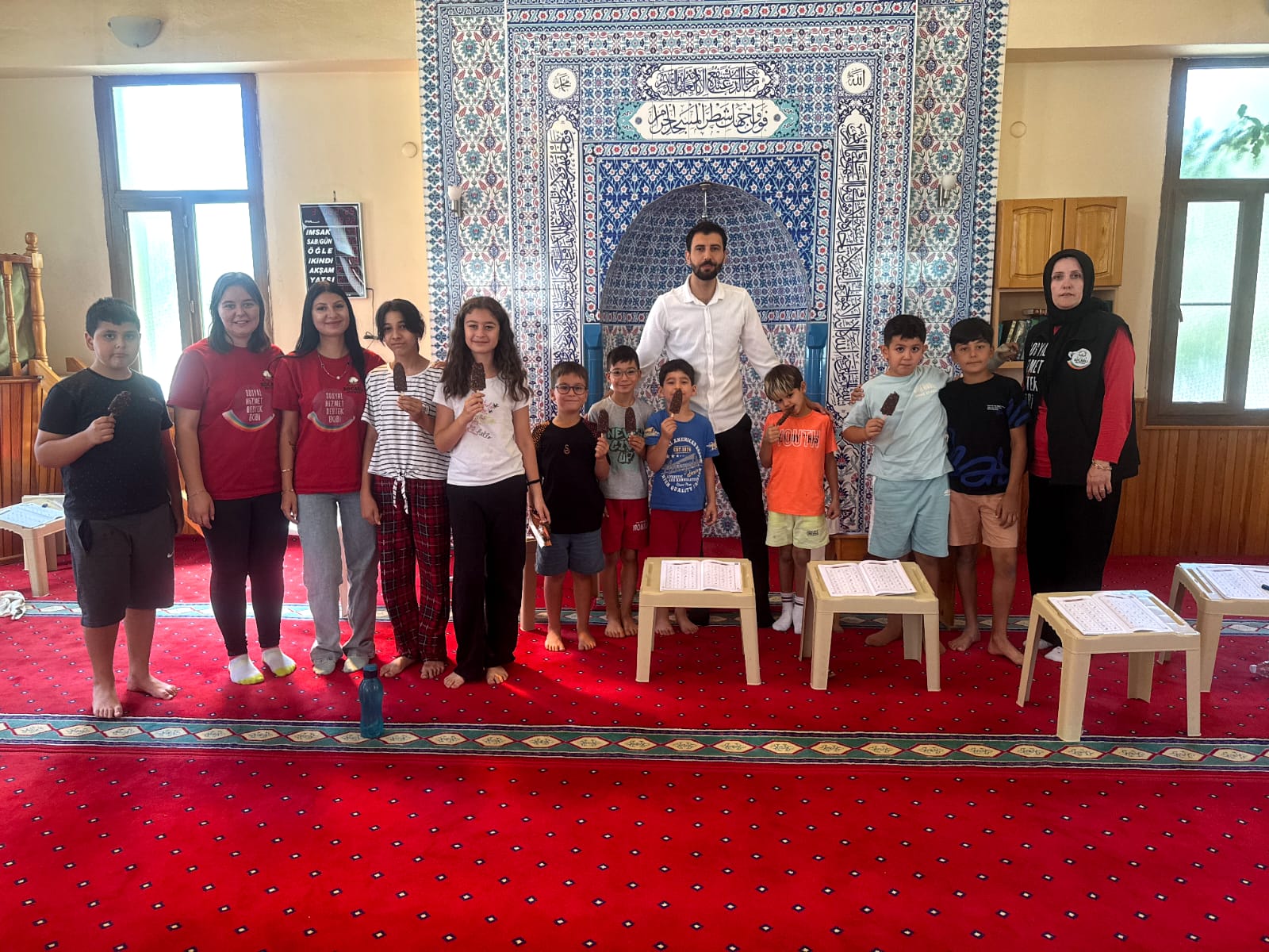 Baskan Aricidan Kuran Kursu Ogrencilerine Dondurma Surprizi 579852 F759495Ba63D0B65Db87B44B1A064E8A