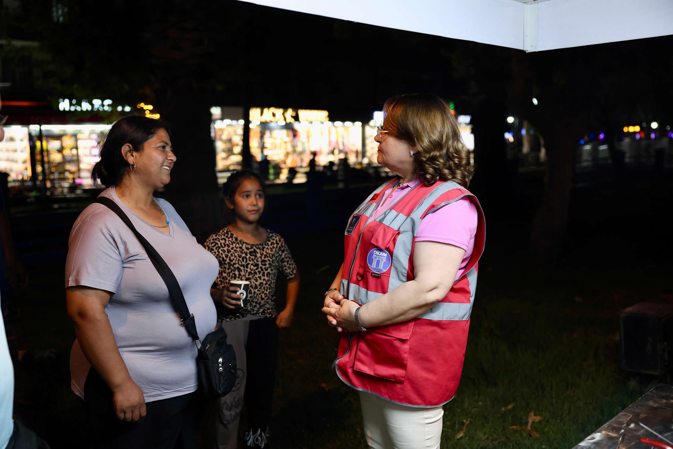 Baskan Gencay Gece Sahada Daha Temiz Bir Didim Icin Calisiyoruz 577872 D0B8Ea3B665D9918Ded8F0B67127513C